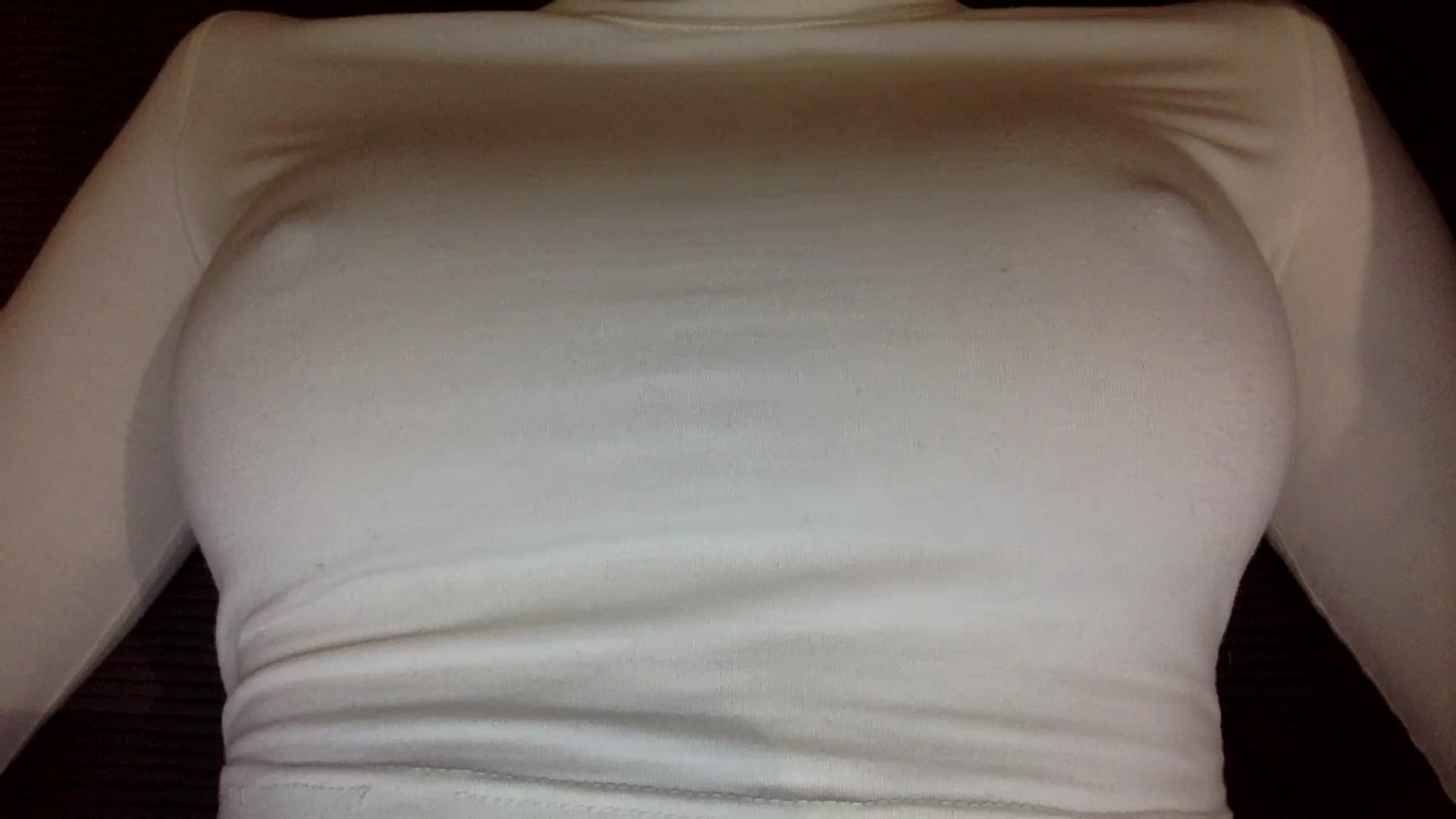 Gallery image thumbnail from EgoisticKitty's myfreecams stream on, 11/20/2024, 14:51 image 9 of 20