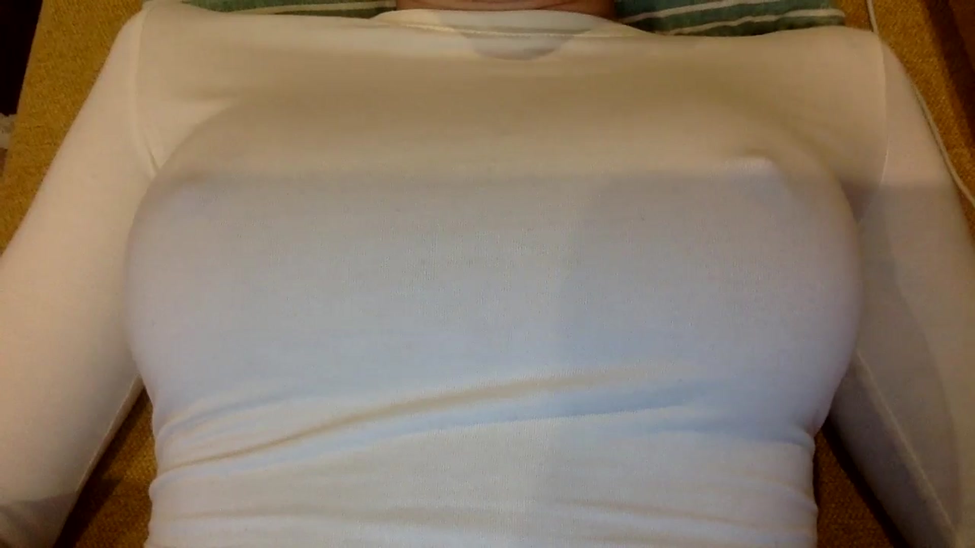 Gallery image thumbnail from EgoisticKitty's myfreecams stream on, 11/22/2024, 12:38 image 20 of 20