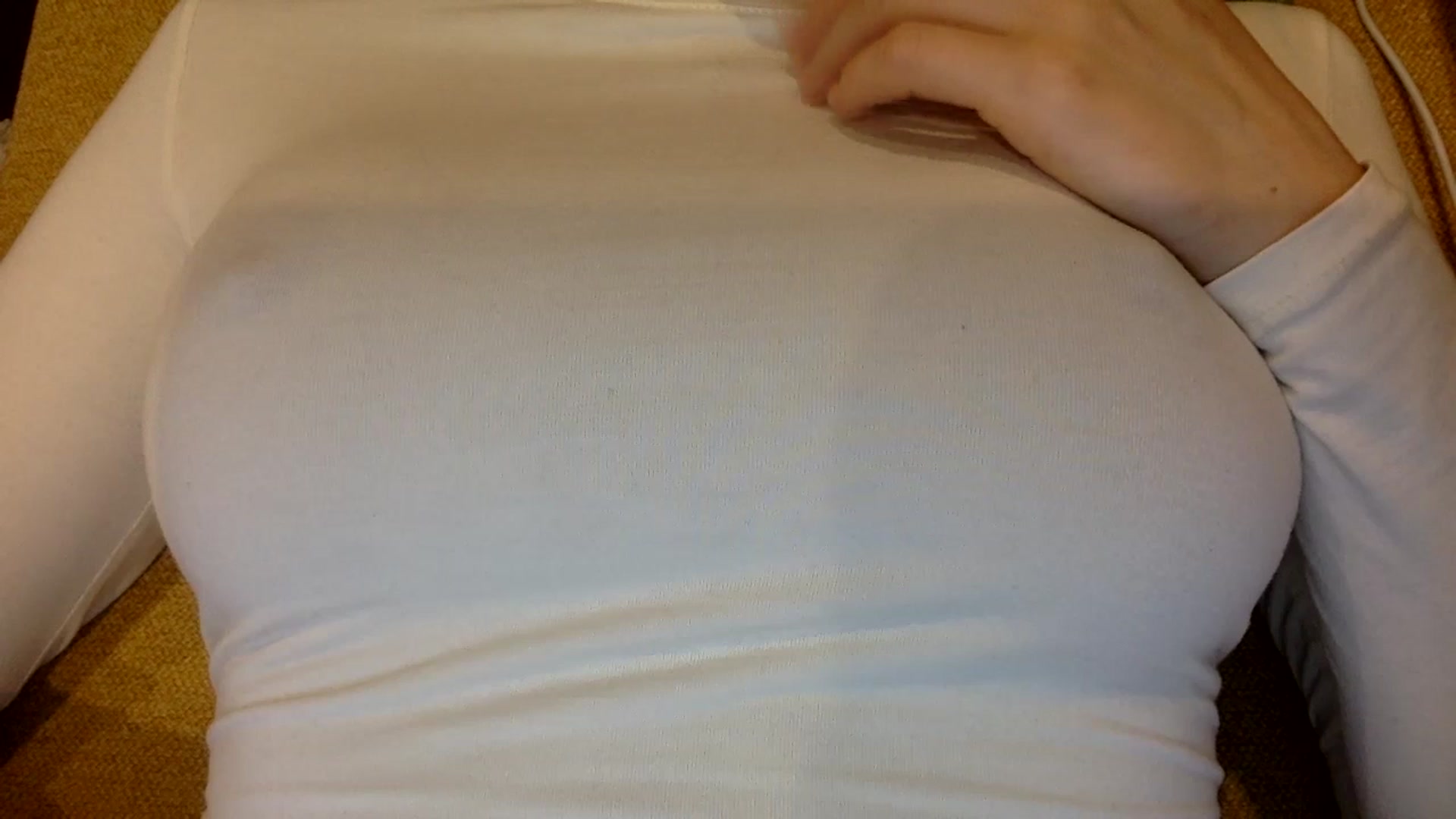 Gallery image thumbnail from EgoisticKitty's myfreecams stream on, 11/22/2024, 12:38 image 14 of 20