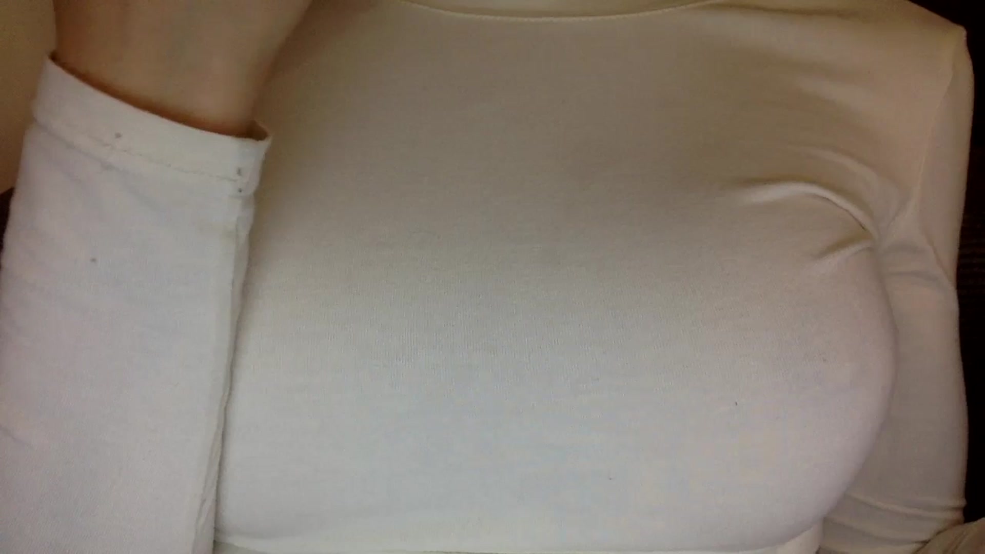 Gallery image thumbnail from EgoisticKitty's myfreecams stream on, 11/23/2024, 18:18 image 17 of 20