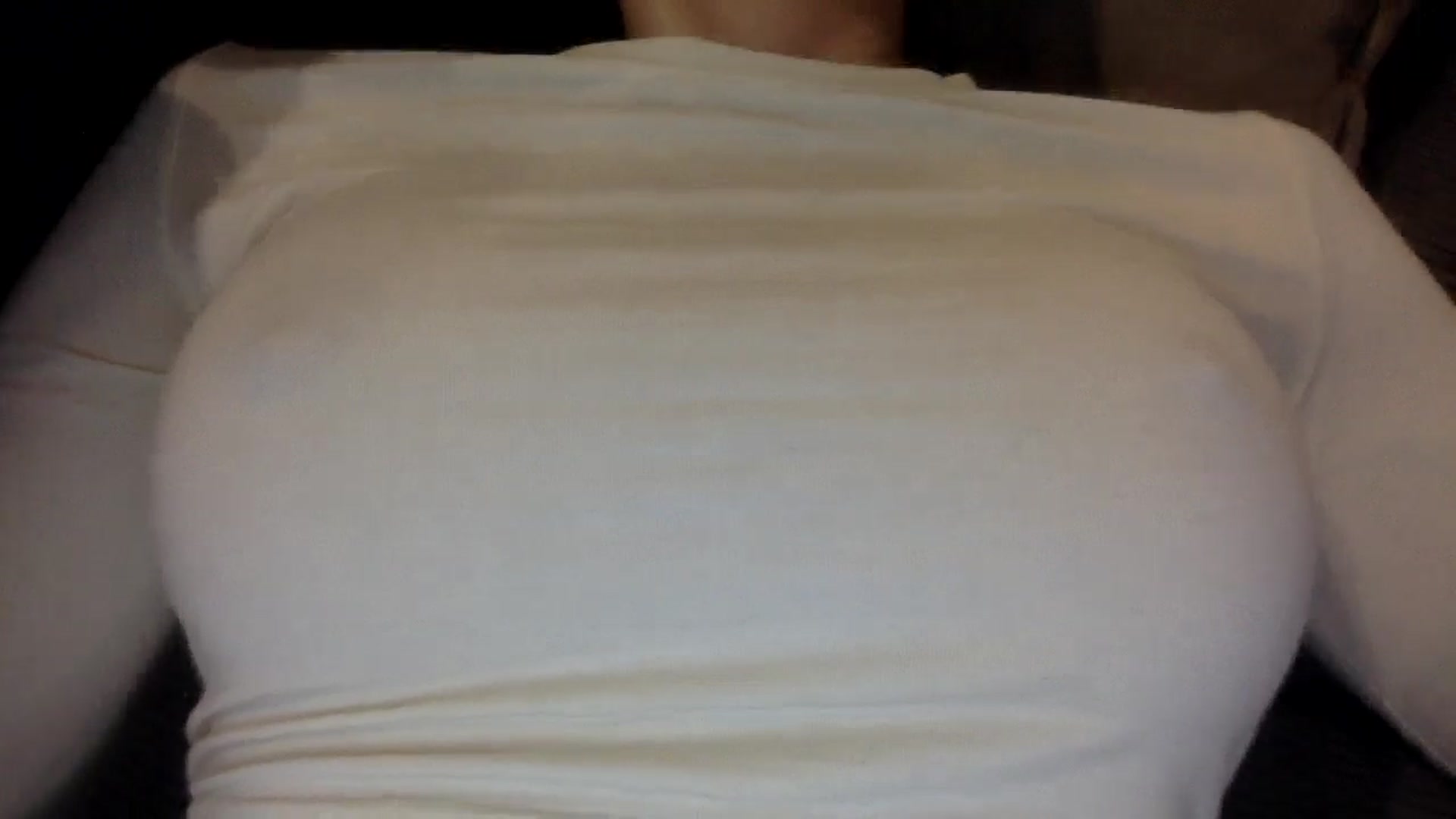 Gallery image thumbnail from EgoisticKitty's myfreecams stream on, 11/24/2024, 16:08 image 15 of 20