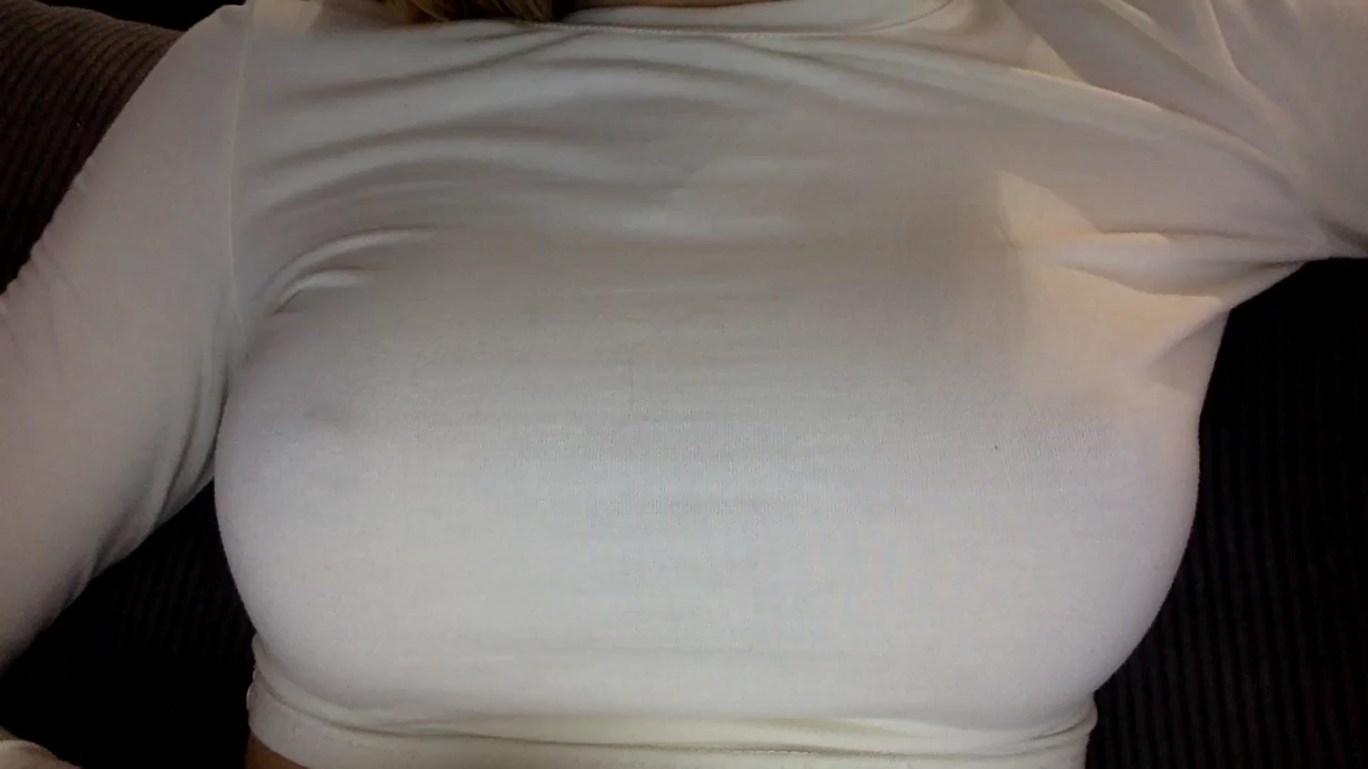 Gallery image thumbnail from EgoisticKitty's myfreecams stream on, 11/25/2024, 08:31 image 14 of 20