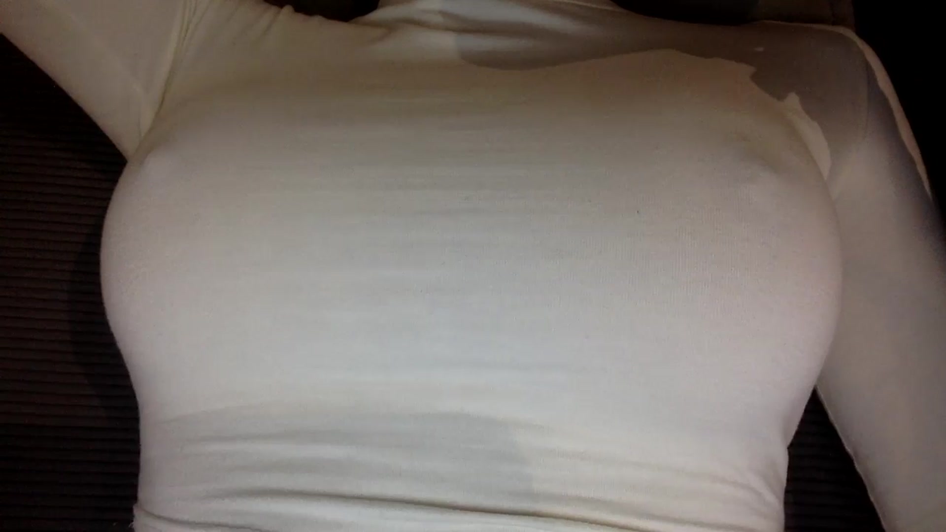 Gallery image thumbnail from EgoisticKitty's myfreecams stream on, 11/25/2024, 14:30 image 8 of 20