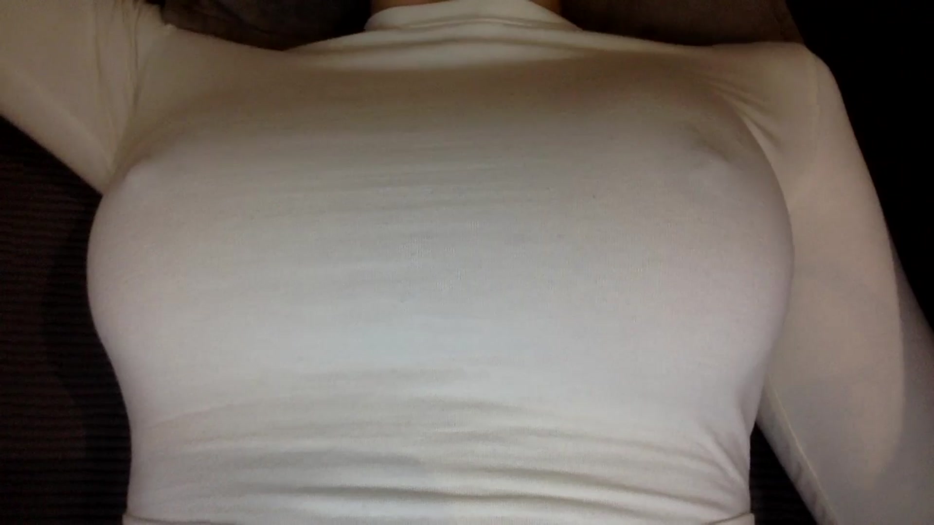 Gallery image thumbnail from EgoisticKitty's myfreecams stream on, 11/25/2024, 14:30 image 5 of 20