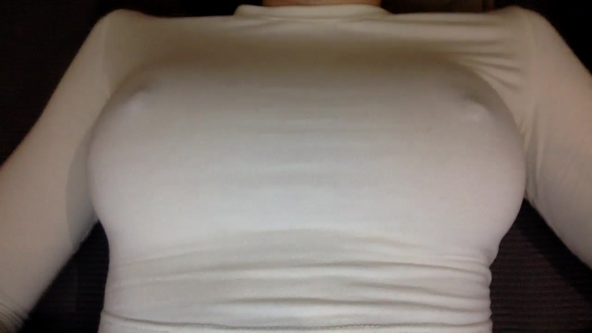 Gallery image thumbnail from EgoisticKitty's myfreecams stream on, 11/25/2024, 15:07 image 6 of 20