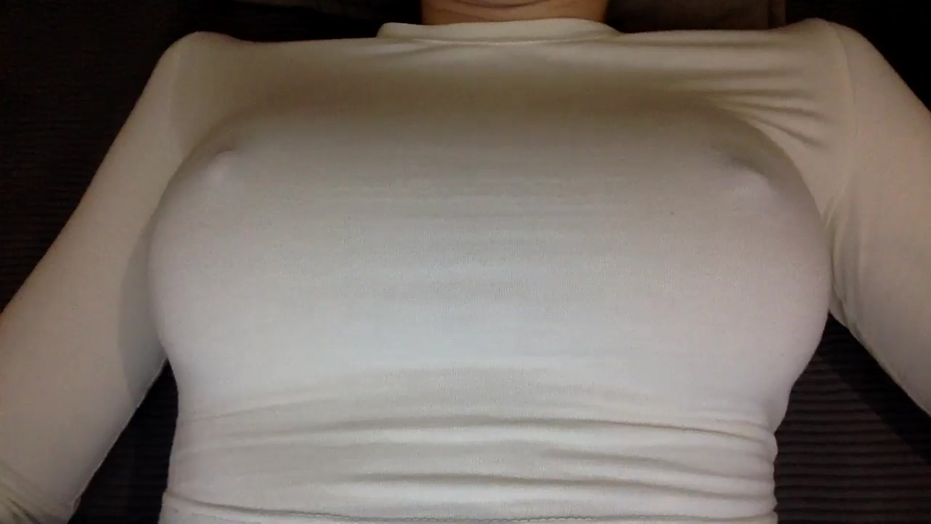 Gallery image thumbnail from EgoisticKitty's myfreecams stream on, 11/25/2024, 15:07 image 5 of 20