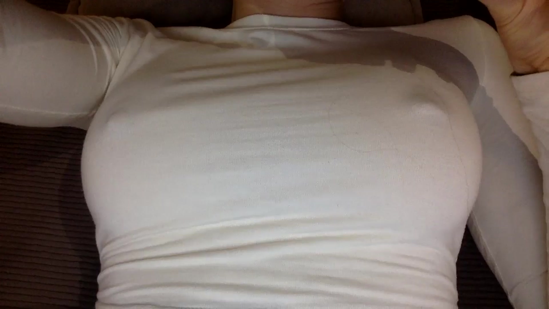 Gallery image thumbnail from EgoisticKitty's myfreecams stream on, 11/26/2024, 14:33 image 14 of 20