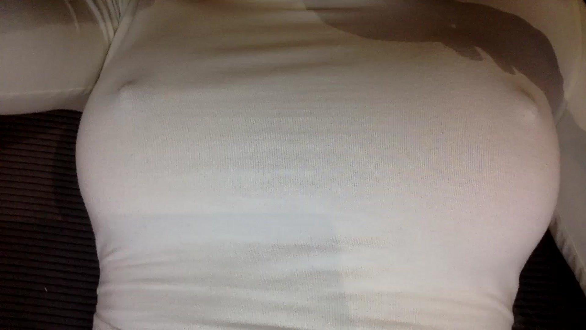 Gallery image thumbnail from EgoisticKitty's myfreecams stream on, 11/26/2024, 16:10 image 14 of 20
