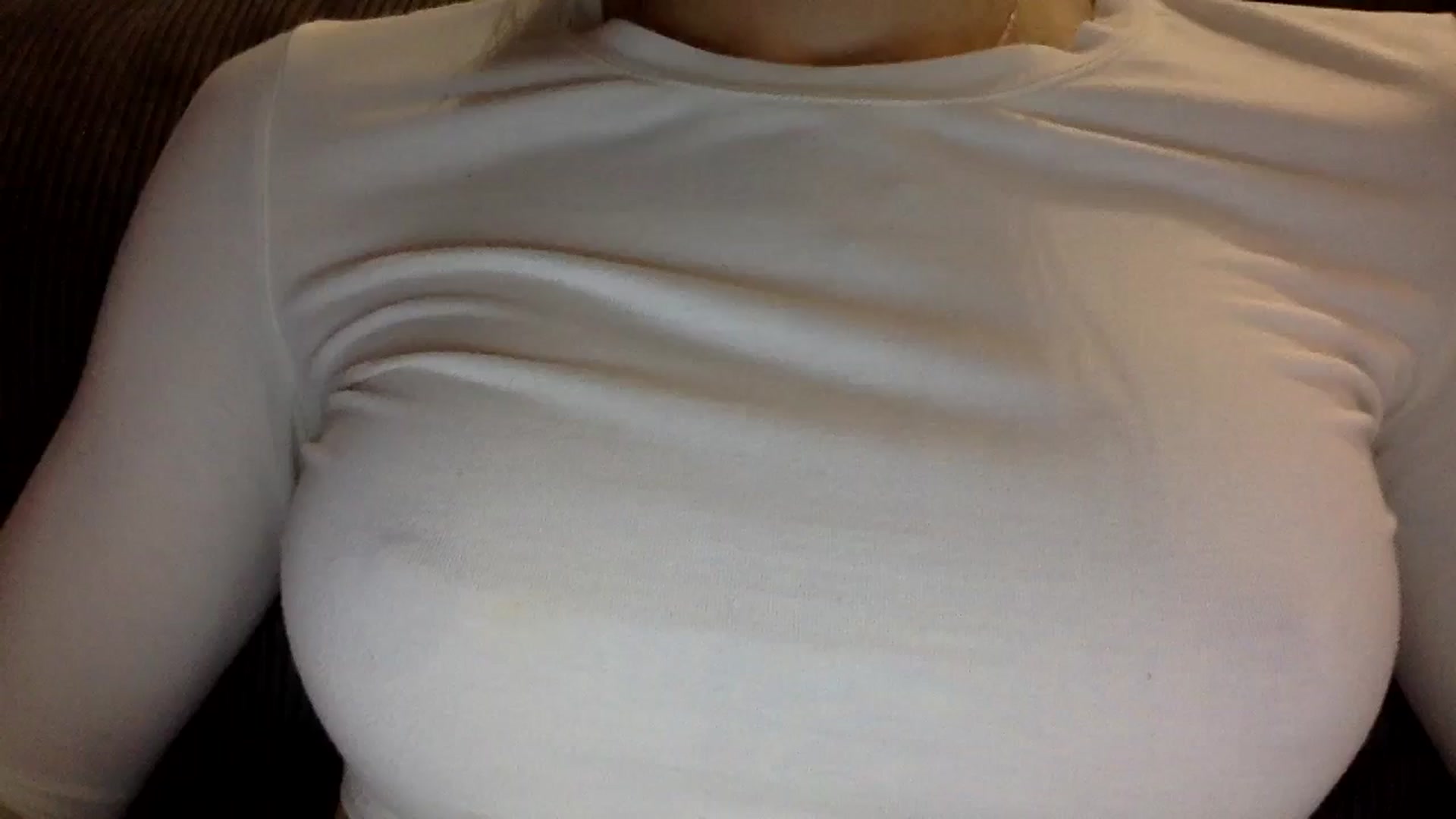 Gallery image thumbnail from EgoisticKitty's myfreecams stream on, 11/27/2024, 09:16 image 8 of 20