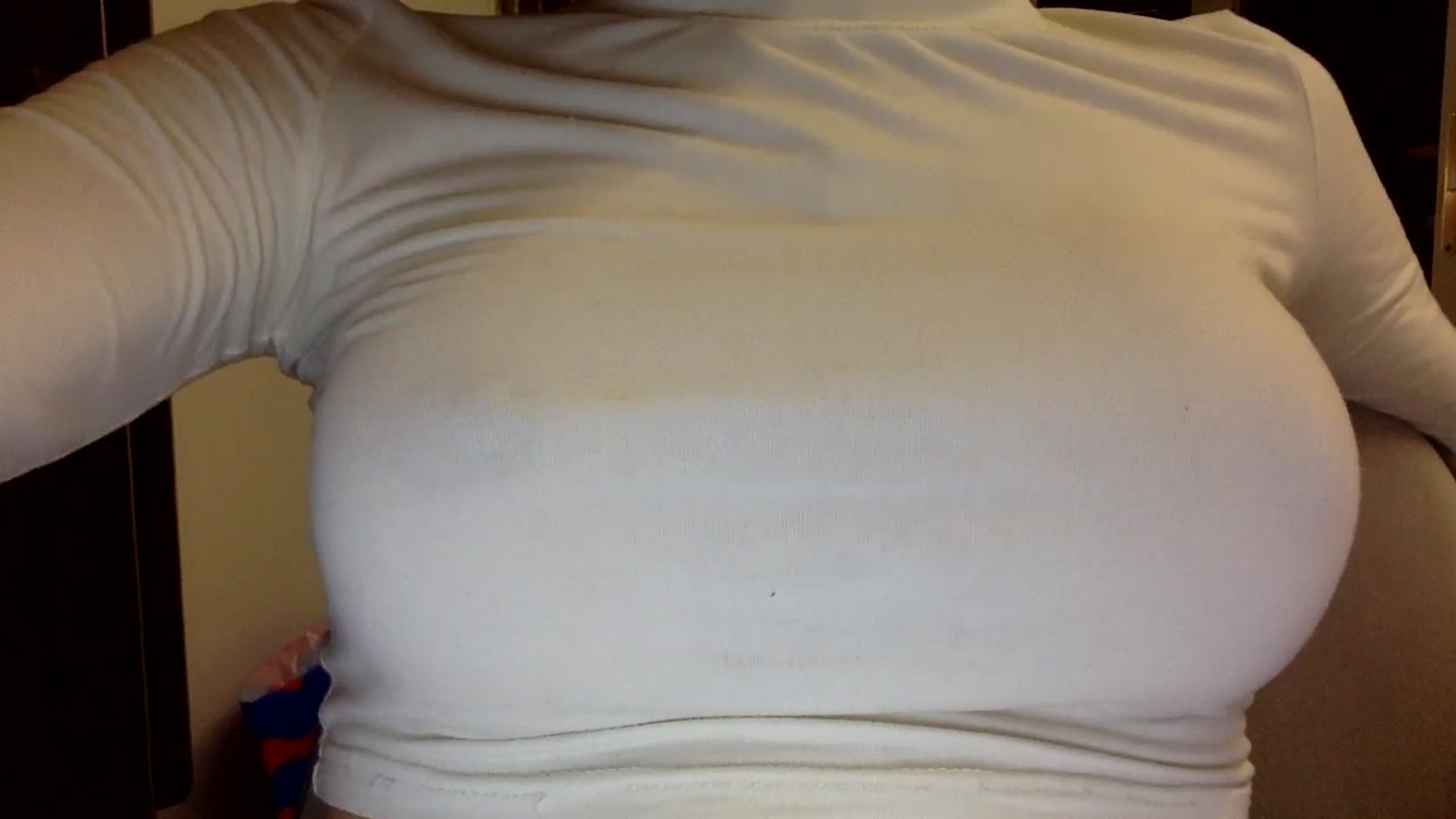 Gallery image thumbnail from EgoisticKitty's myfreecams stream on, 11/27/2024, 13:17 image 4 of 20