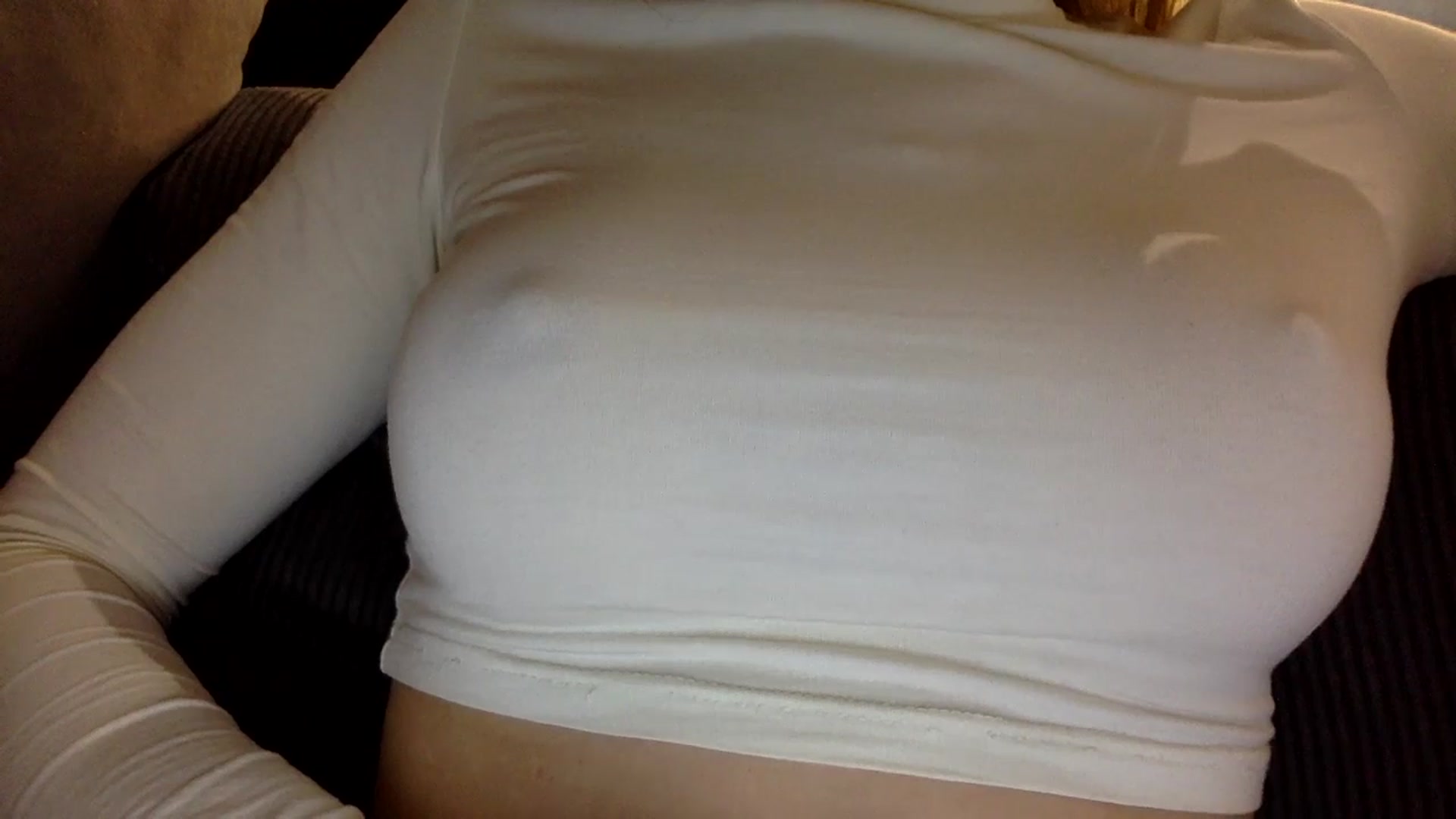 Gallery image thumbnail from EgoisticKitty's myfreecams stream on, 11/27/2024, 15:25 image 4 of 20