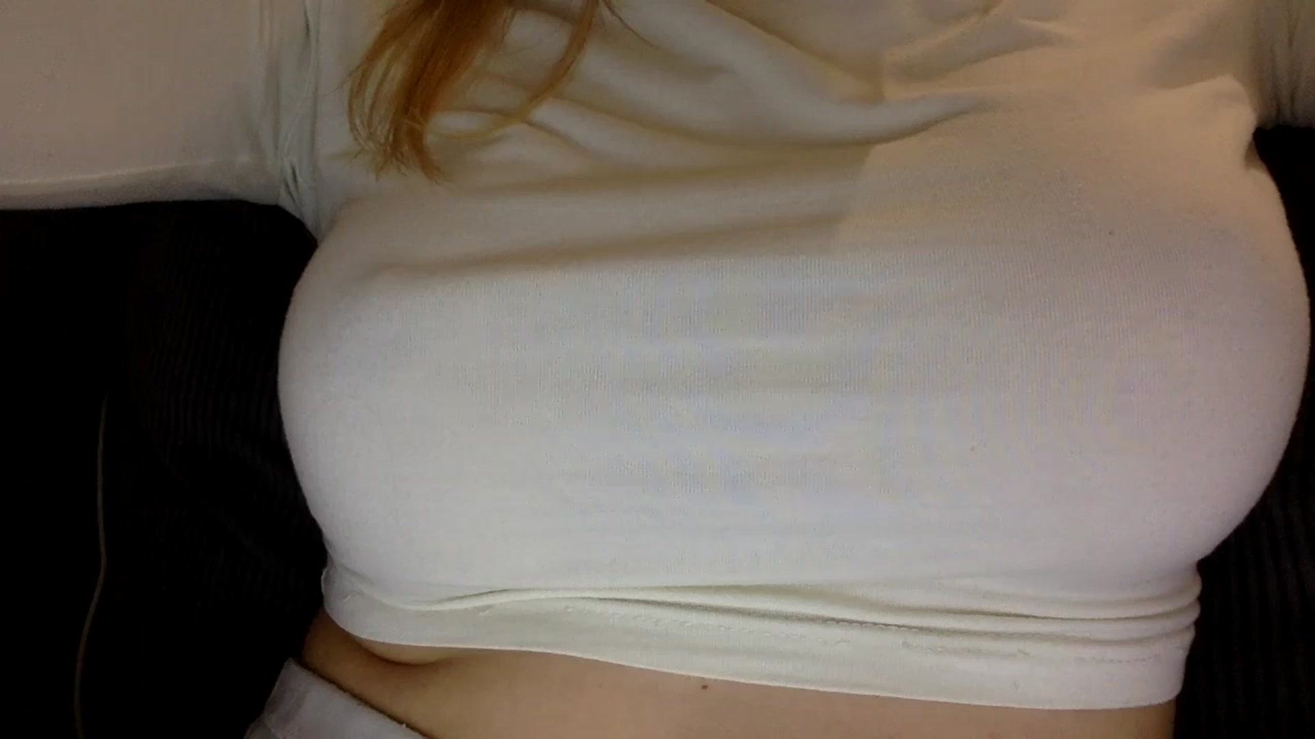 Gallery image thumbnail from EgoisticKitty's myfreecams stream on, 11/27/2024, 15:25 image 12 of 20