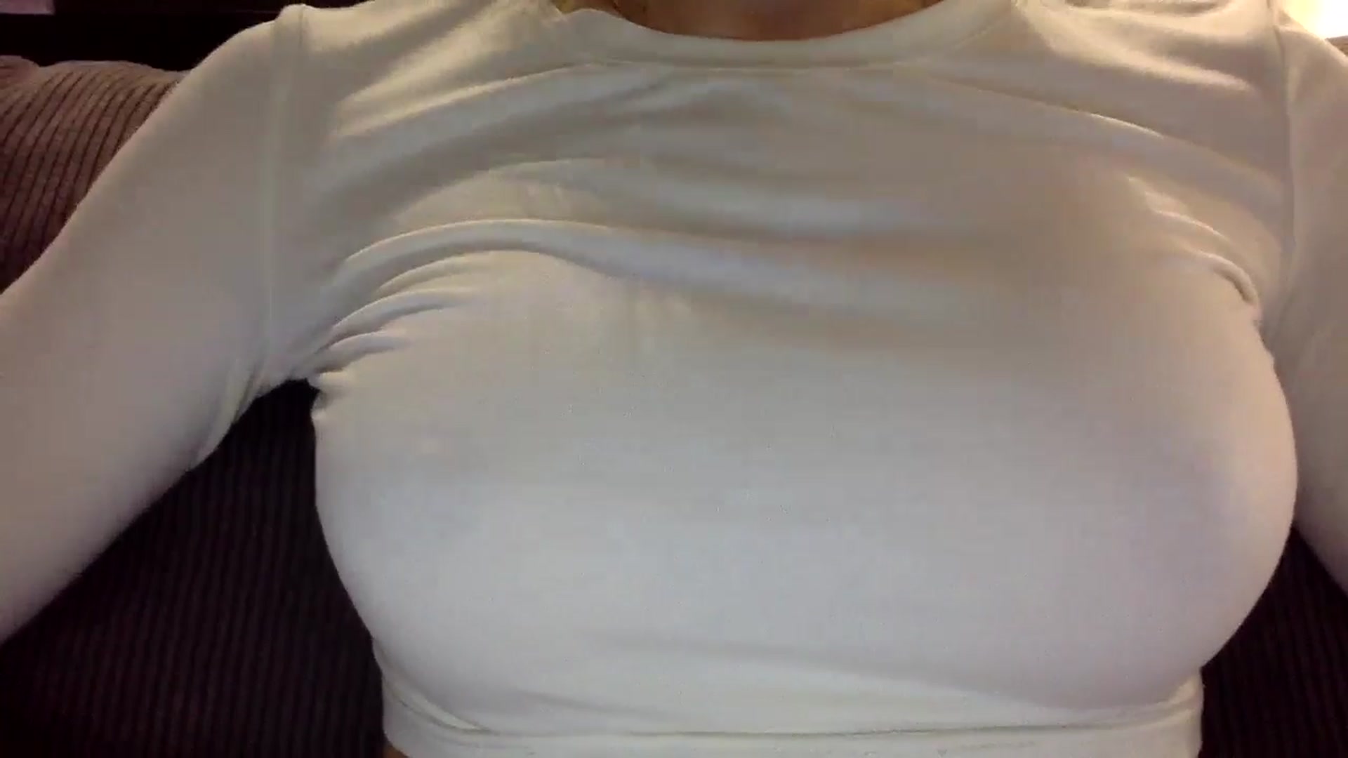 Gallery image thumbnail from EgoisticKitty's myfreecams stream on, 12/02/2024, 13:17 image 19 of 20