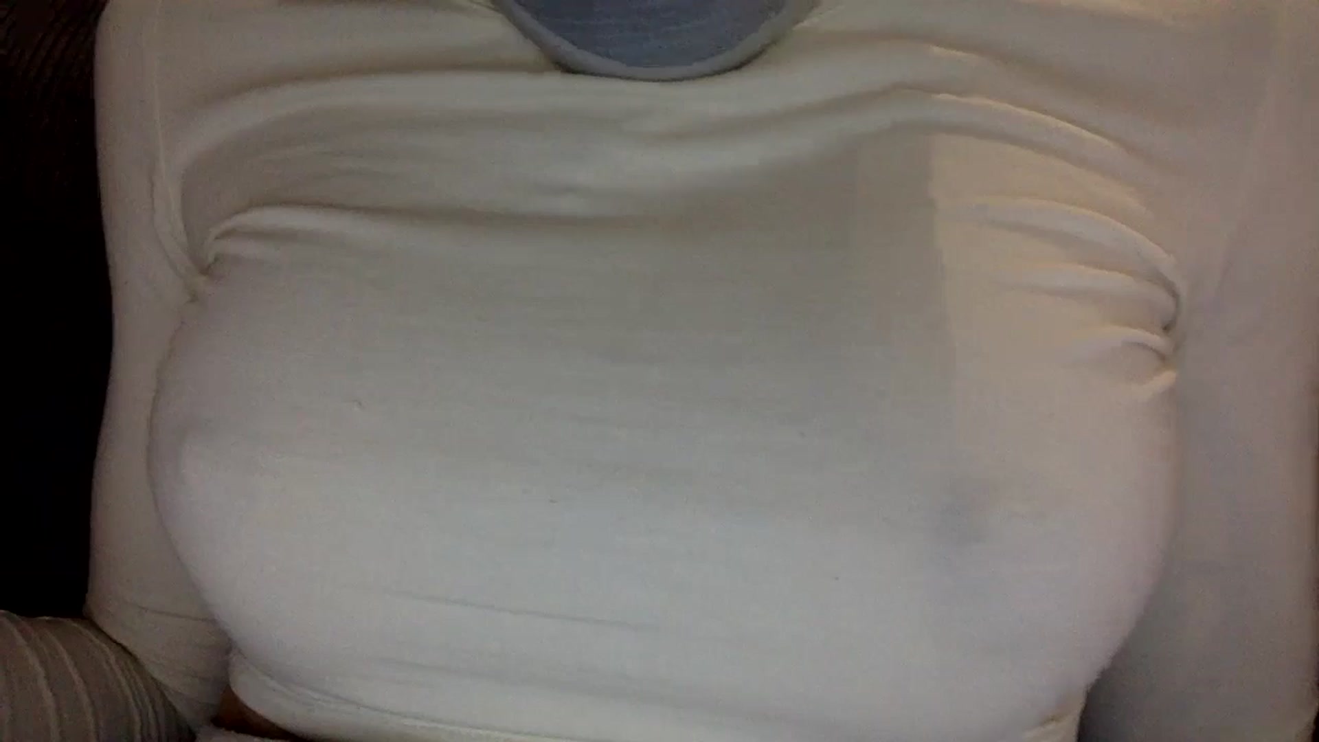 Gallery image thumbnail from EgoisticKitty's myfreecams stream on, 12/03/2024, 08:24 image 10 of 20