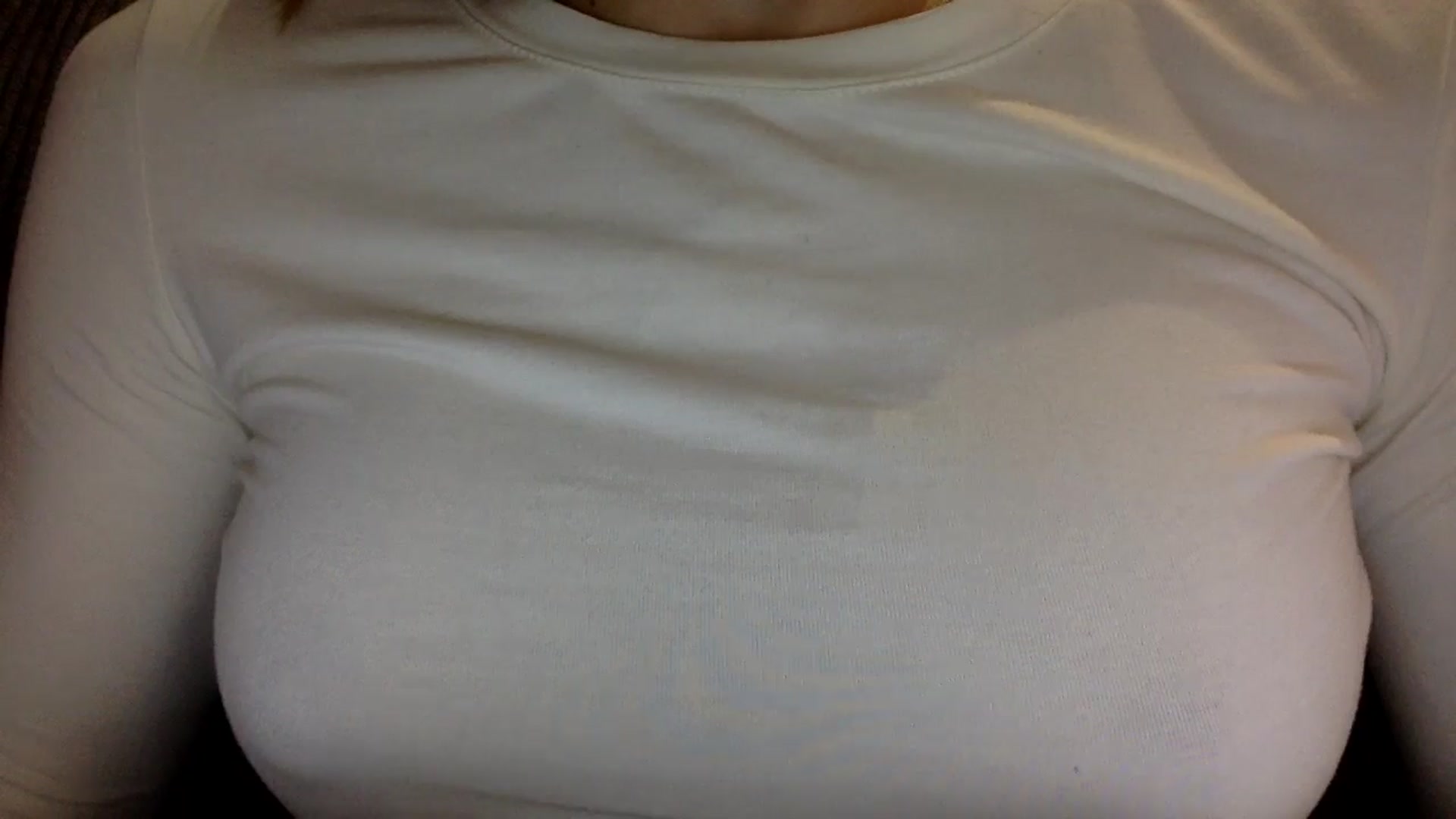 Gallery image thumbnail from EgoisticKitty's myfreecams stream on, 12/04/2024, 08:04 image 16 of 20