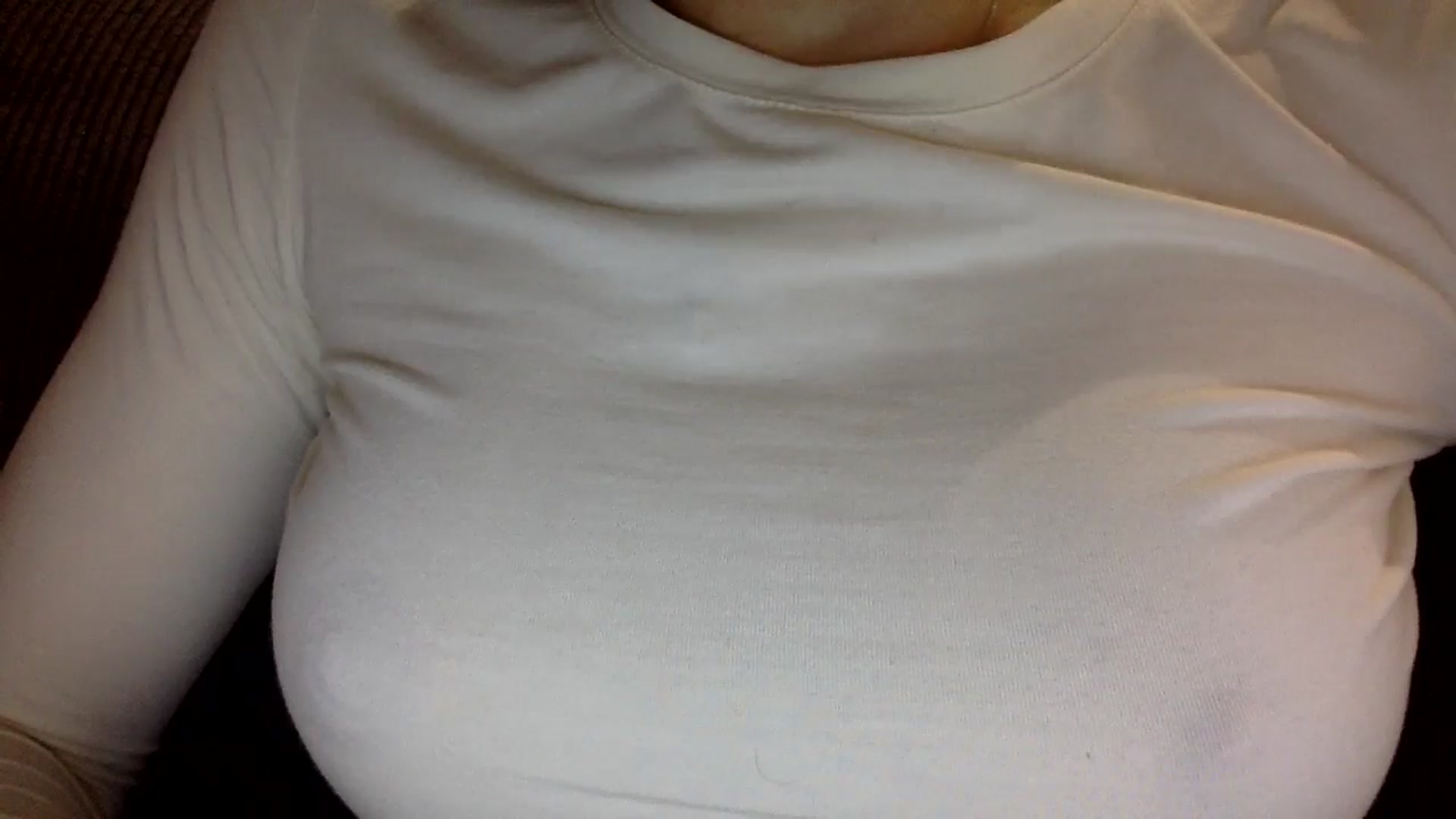 Gallery image thumbnail from EgoisticKitty's myfreecams stream on, 12/04/2024, 09:01 image 14 of 20