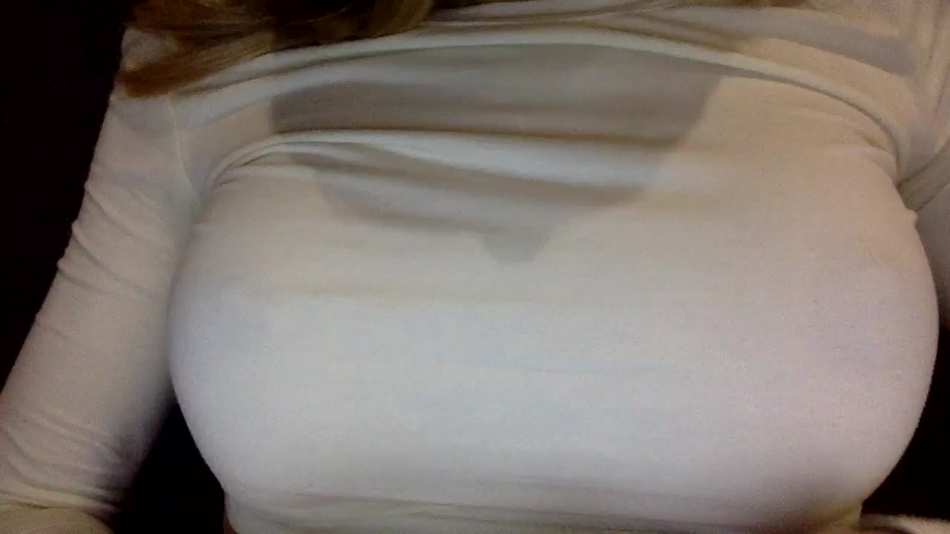 Gallery image thumbnail from EgoisticKitty's myfreecams stream on, 12/04/2024, 14:17 image 12 of 20