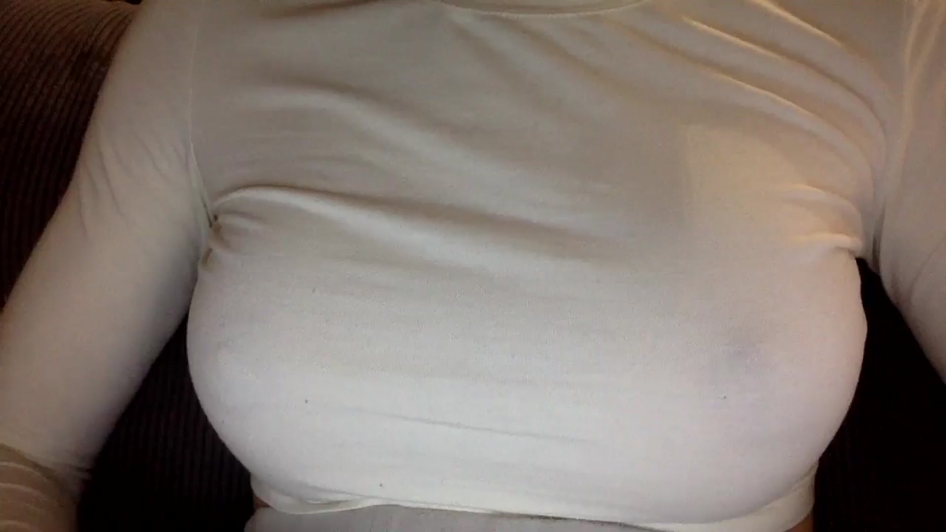 Gallery image thumbnail from EgoisticKitty's myfreecams stream on, 12/04/2024, 14:37 image 16 of 20