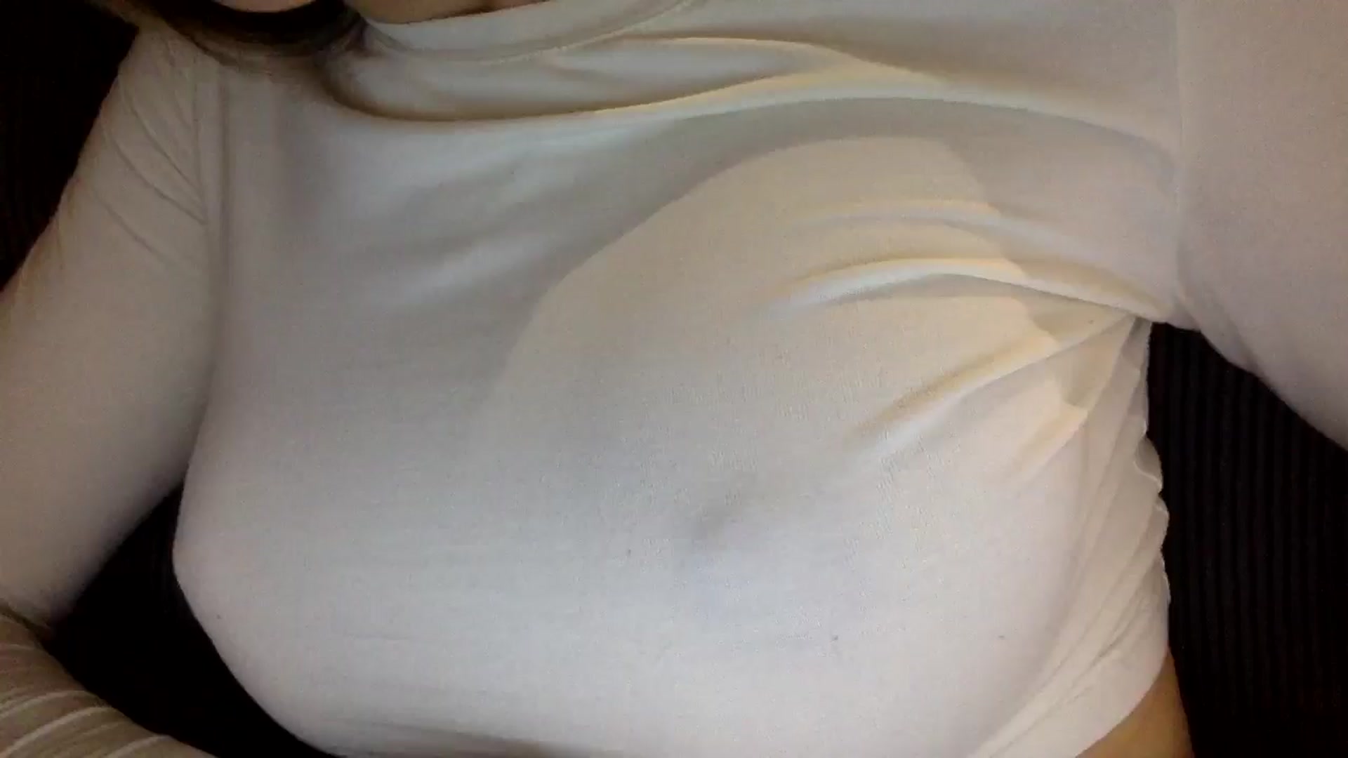 Gallery image thumbnail from EgoisticKitty's myfreecams stream on, 12/04/2024, 14:37 image 20 of 20