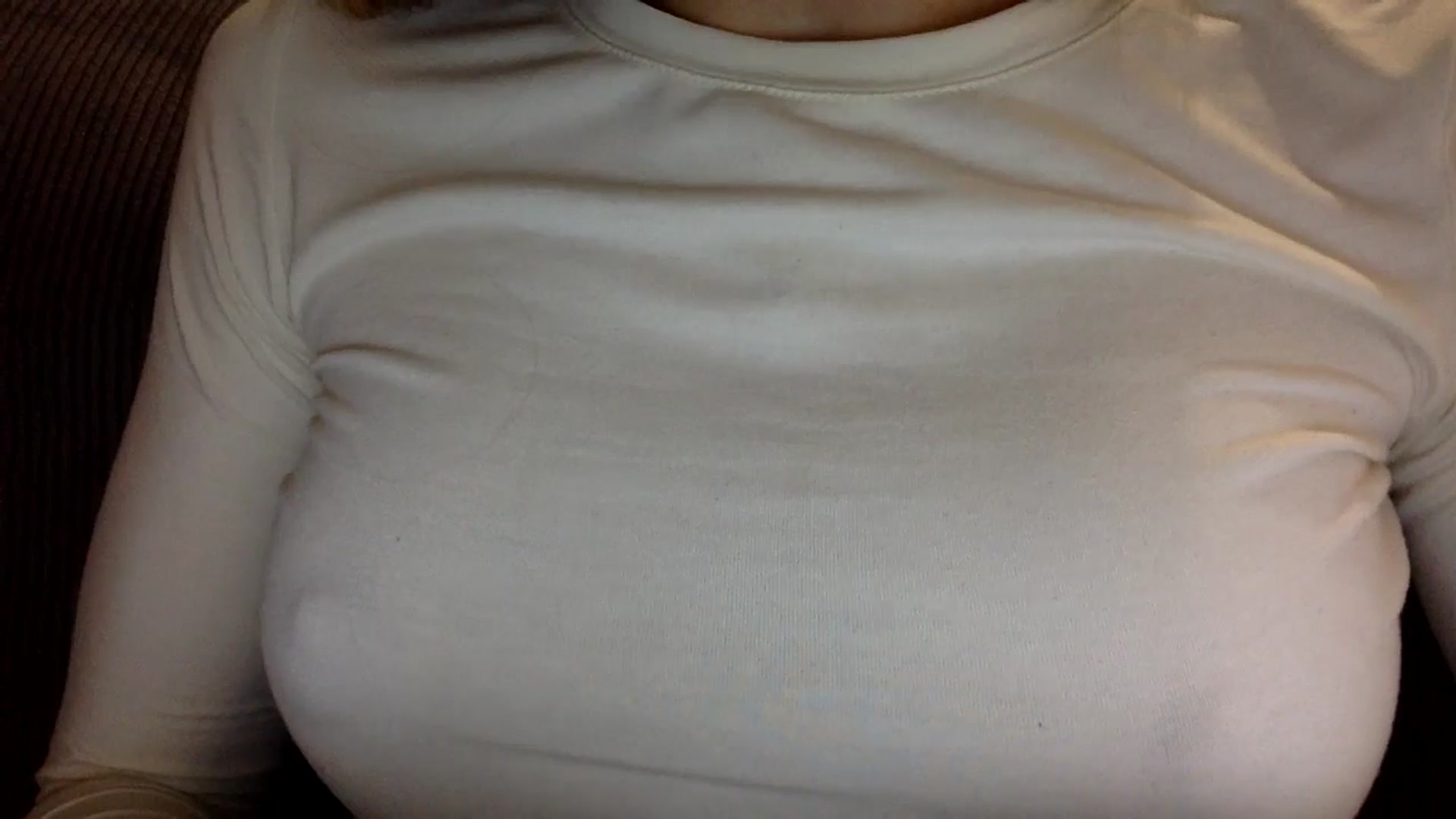Gallery image thumbnail from EgoisticKitty's myfreecams stream on, 12/04/2024, 15:07 image 5 of 20
