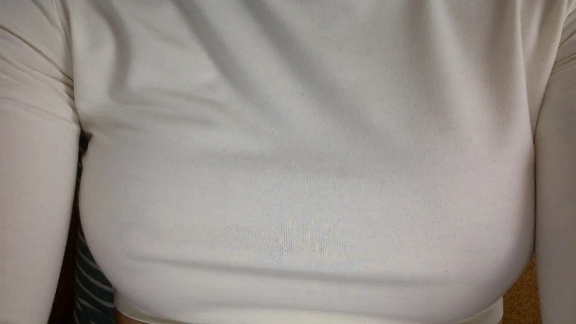 Gallery image thumbnail from EgoisticKitty's myfreecams stream on, 12/19/2024, 11:05 image 15 of 20