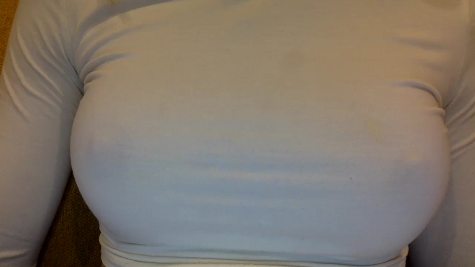 Gallery image thumbnail from EgoisticKitty's myfreecams stream on, 12/19/2024, 15:41 image 11 of 20