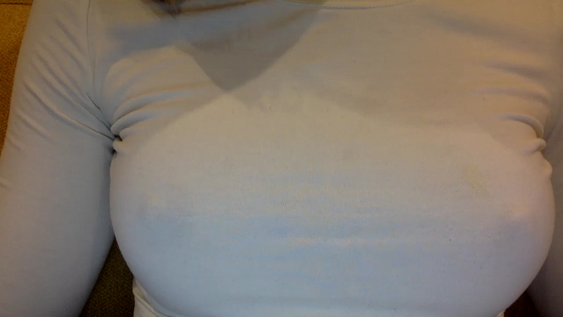 Gallery image thumbnail from EgoisticKitty's myfreecams stream on, 12/19/2024, 15:41 image 8 of 20
