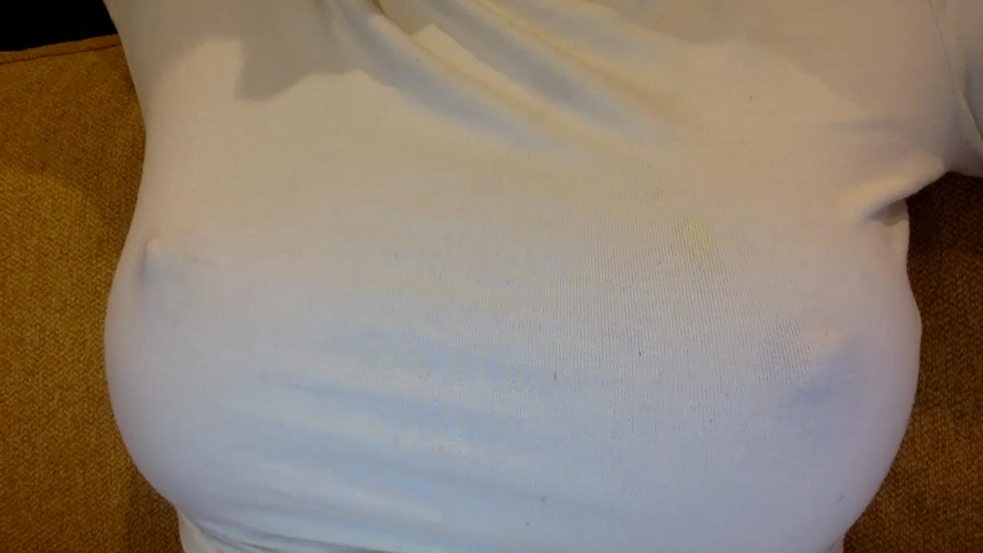 Gallery image thumbnail from EgoisticKitty's myfreecams stream on, 12/19/2024, 15:41 image 19 of 20