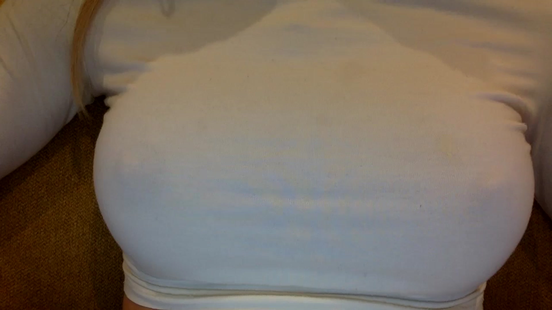 Gallery image thumbnail from EgoisticKitty's myfreecams stream on, 12/19/2024, 15:41 image 12 of 20