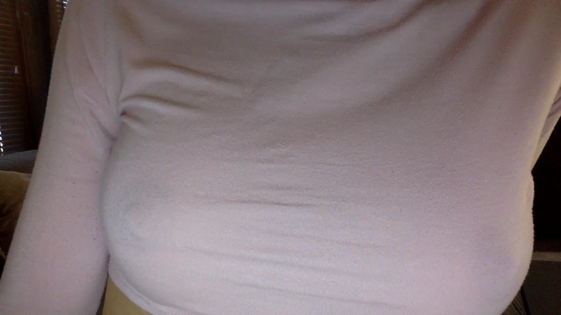 Gallery image thumbnail from EgoisticKitty's myfreecams stream on, 12/21/2024, 10:15 image 10 of 20