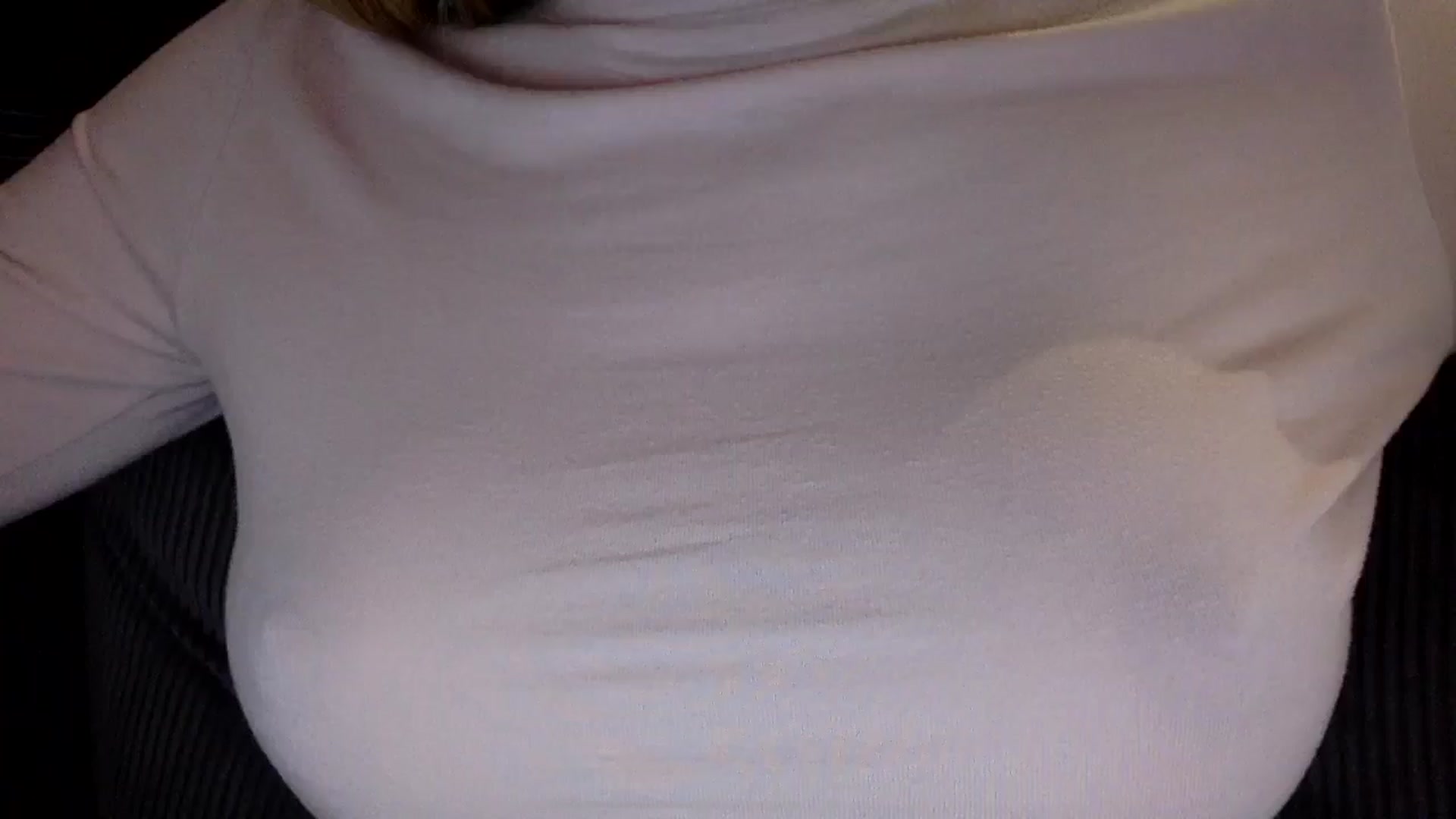 Gallery image thumbnail from EgoisticKitty's myfreecams stream on, 12/21/2024, 12:55 image 10 of 20