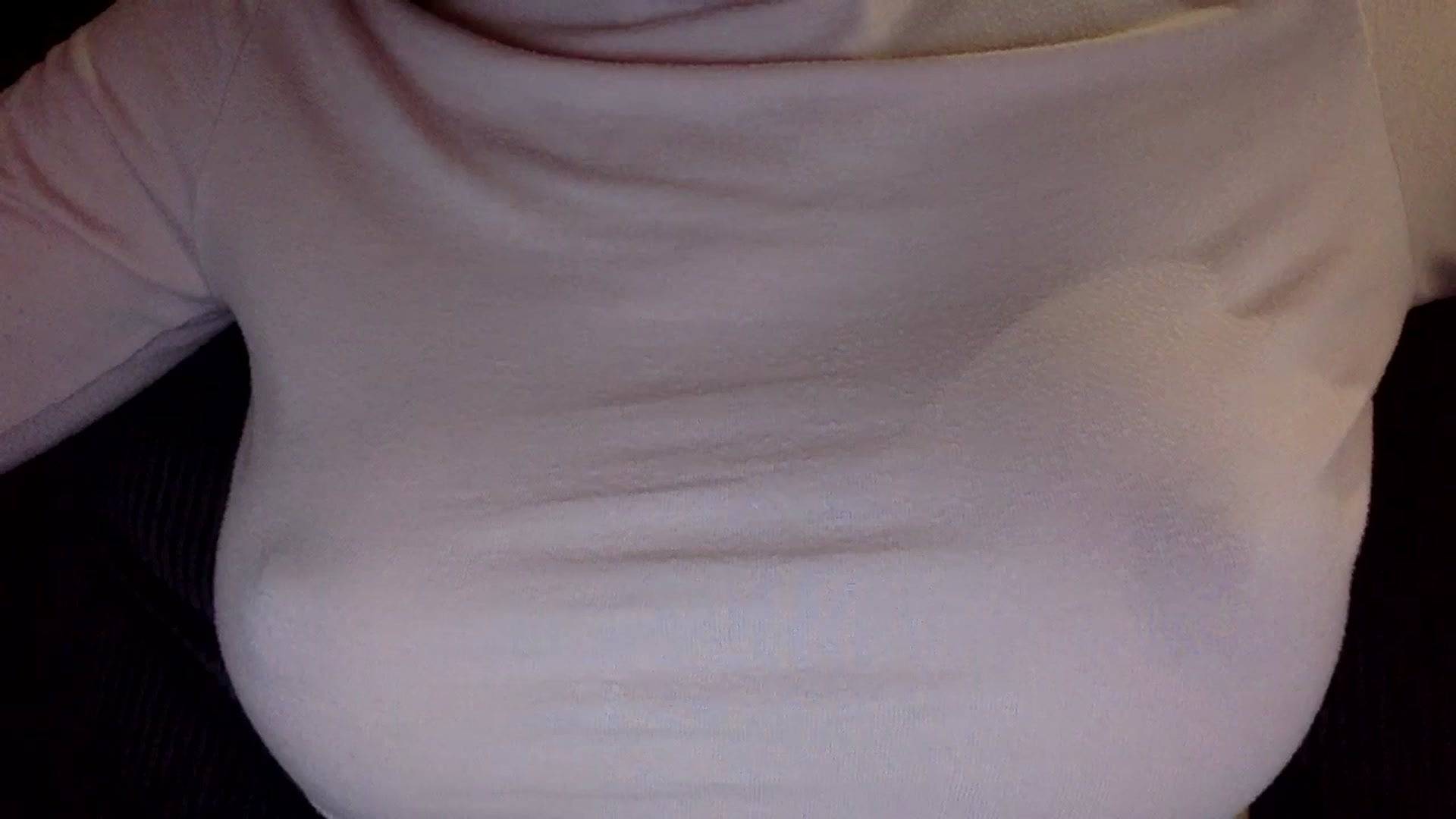 Gallery image thumbnail from EgoisticKitty's myfreecams stream on, 12/21/2024, 12:55 image 16 of 20