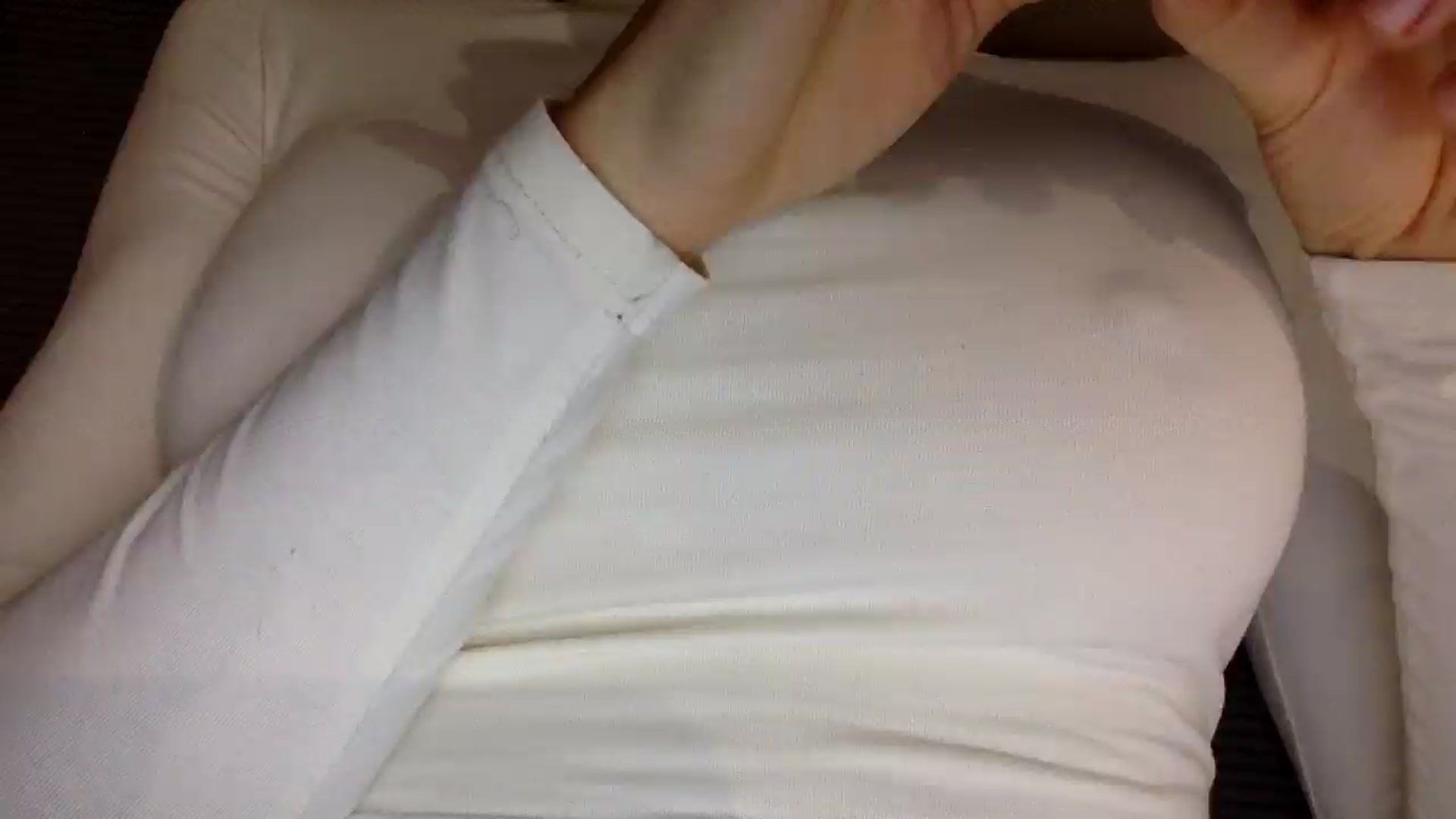 Gallery image thumbnail from EgoisticKitty's myfreecams stream on, 12/23/2024, 09:53 image 18 of 20