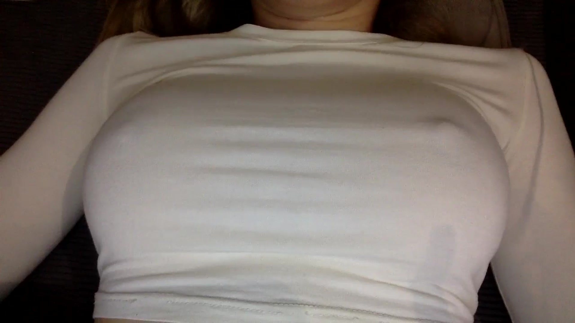 Gallery image thumbnail from EgoisticKitty's myfreecams stream on, 12/23/2024, 09:53 image 3 of 20