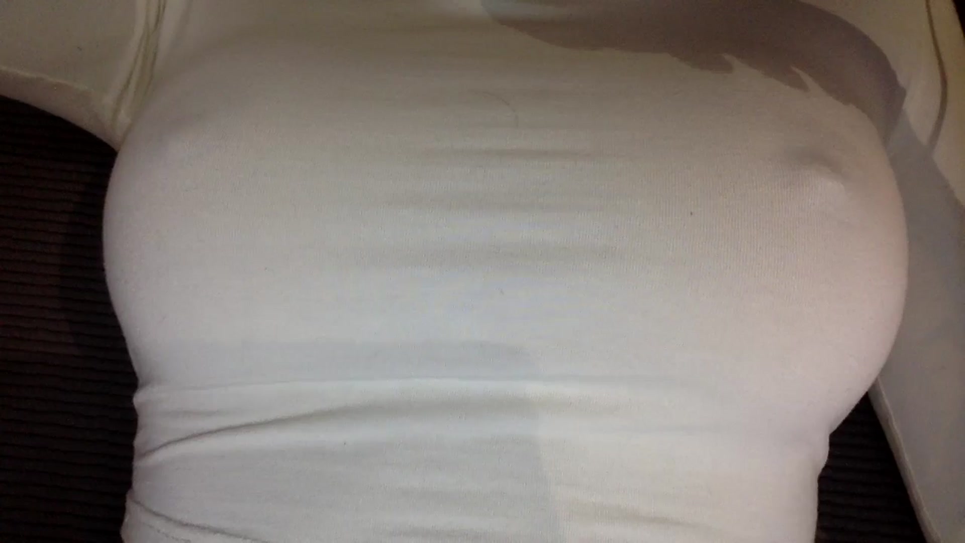 Gallery image thumbnail from EgoisticKitty's myfreecams stream on, 12/23/2024, 10:21 image 16 of 20