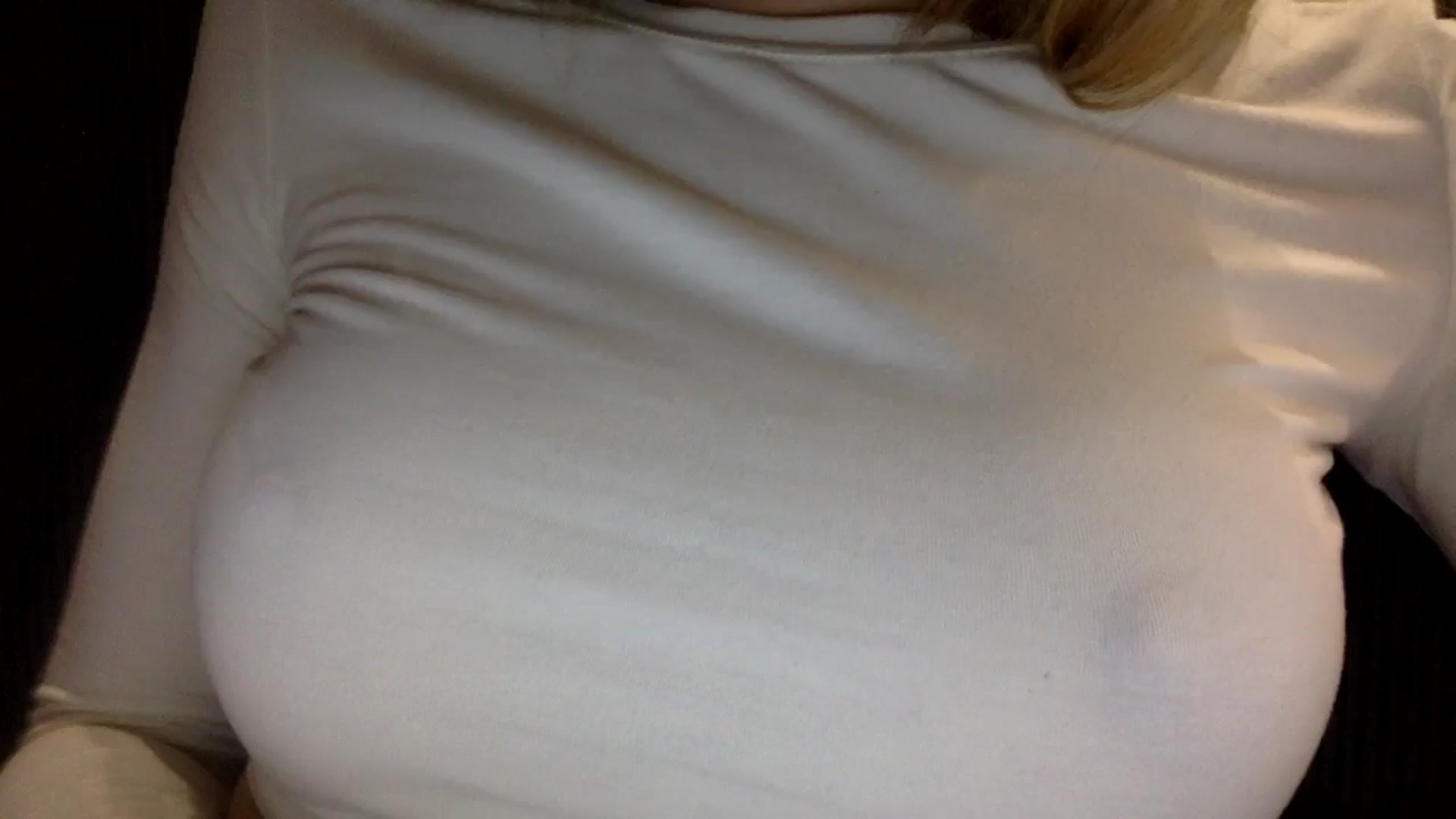 Gallery image thumbnail from EgoisticKitty's myfreecams stream on, 12/24/2024, 12:42 image 8 of 20