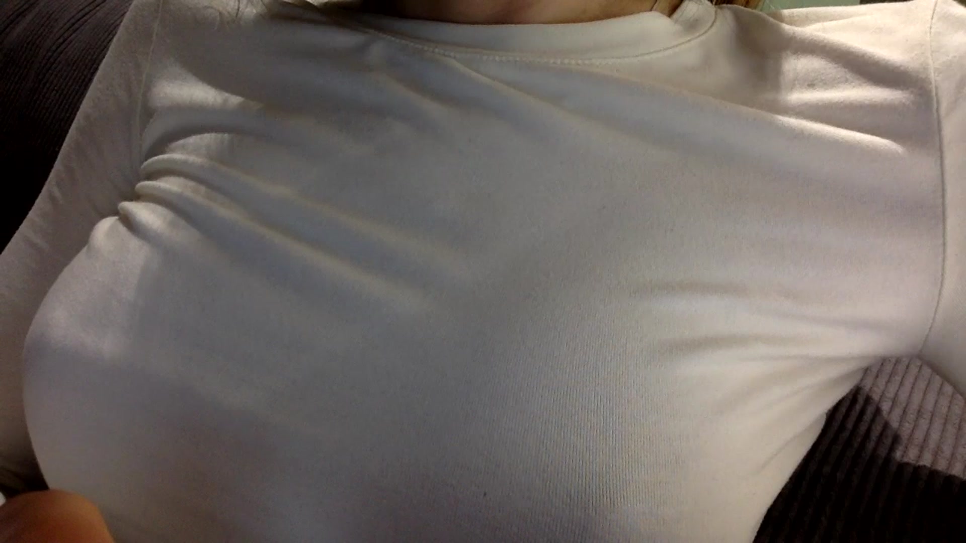Gallery image thumbnail from EgoisticKitty's myfreecams stream on, 12/24/2024, 14:04 image 8 of 20