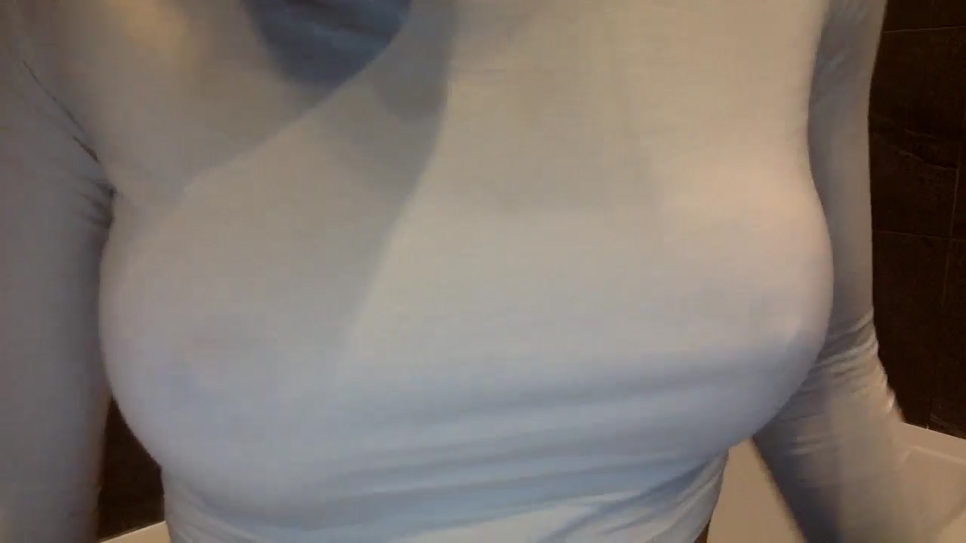 Gallery image thumbnail from EgoisticKitty's myfreecams stream on, 12/26/2024, 15:51 image 6 of 20