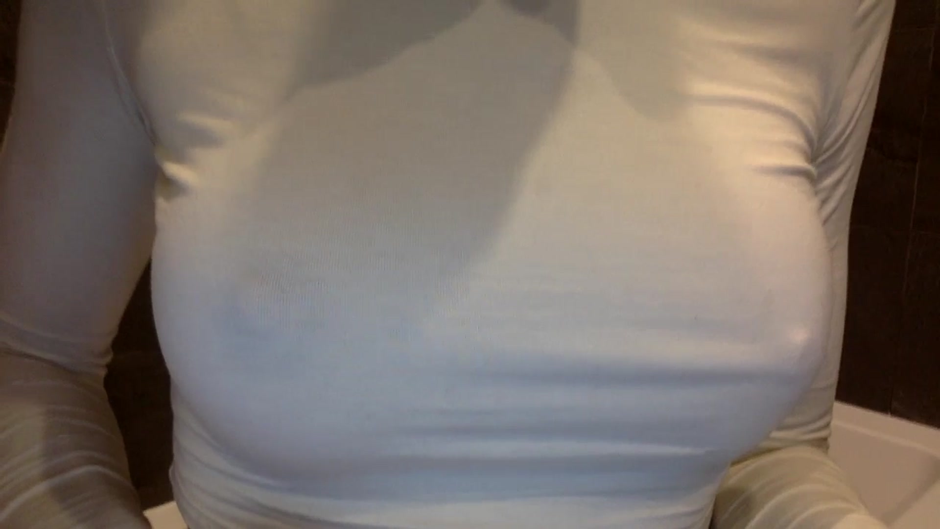 Gallery image thumbnail from EgoisticKitty's myfreecams stream on, 12/26/2024, 15:51 image 7 of 20