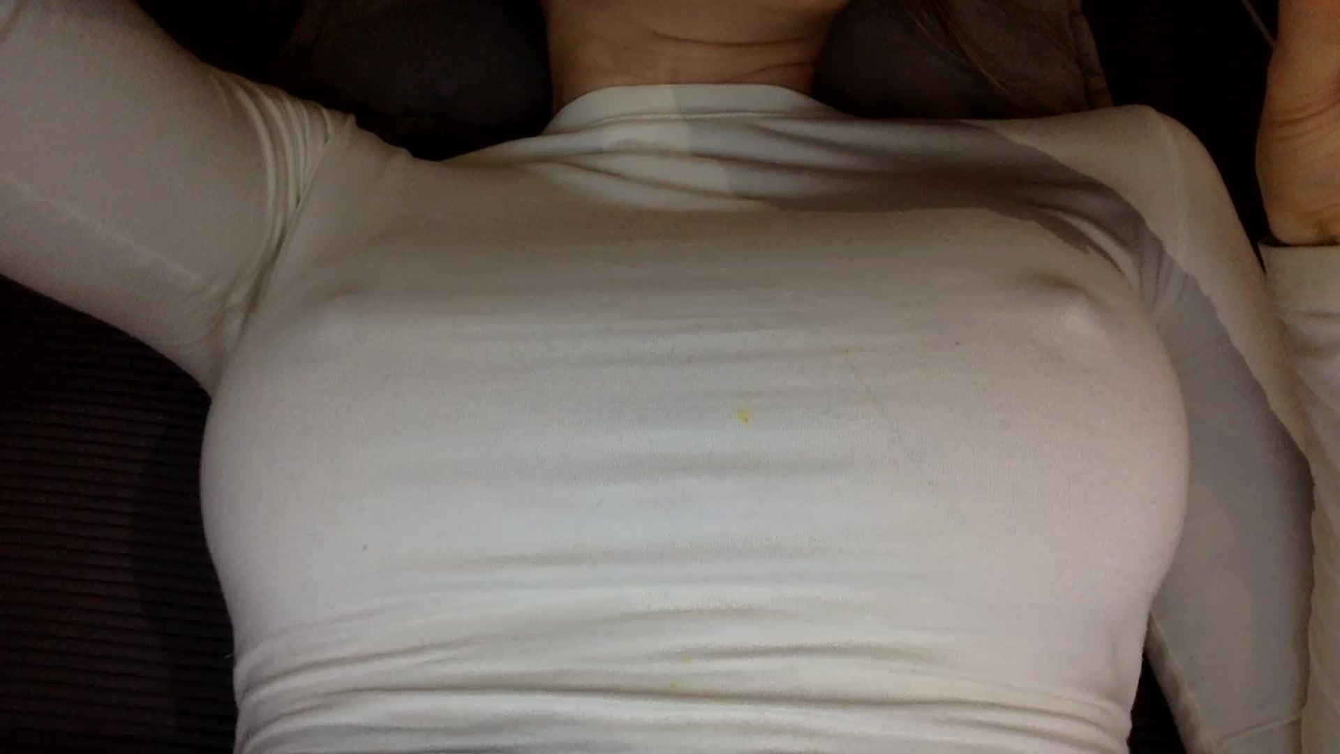 Gallery image thumbnail from EgoisticKitty's myfreecams stream on, 12/28/2024, 15:21 image 20 of 20
