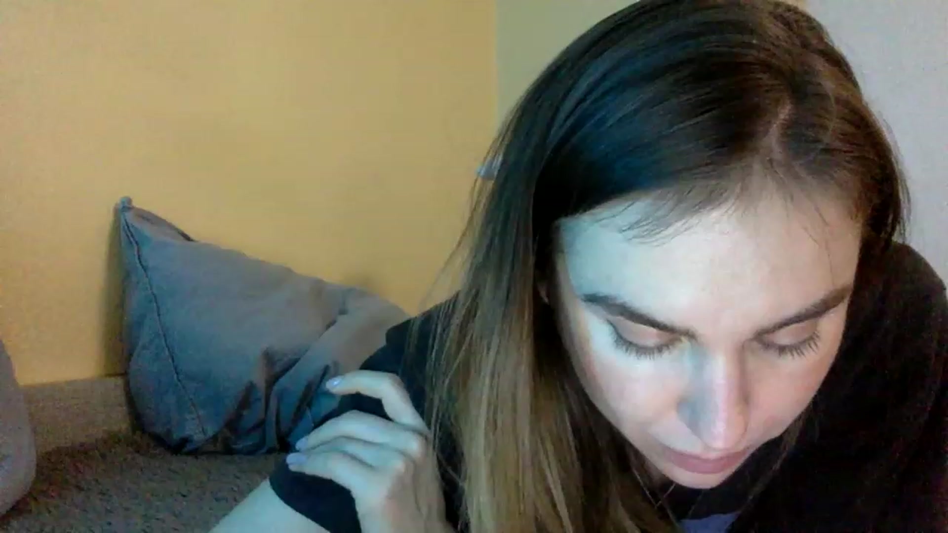 Gallery image thumbnail from EgoisticPuss's myfreecams stream on, 12/28/2022, 20:46 image 16 of 20