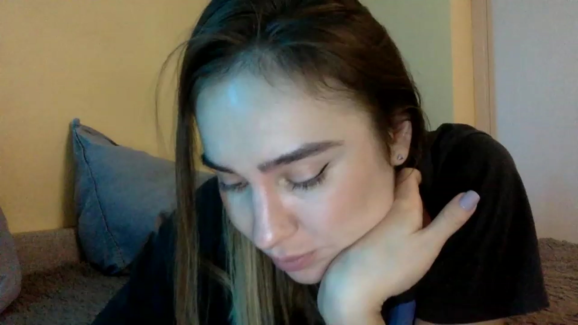 Gallery image thumbnail from EgoisticPuss's myfreecams stream on, 12/28/2022, 20:46 image 14 of 20