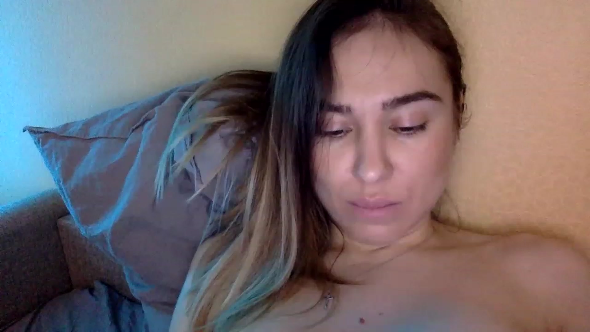 Gallery image thumbnail from EgoisticPuss's myfreecams stream on, 12/31/2022, 13:39 image 5 of 20