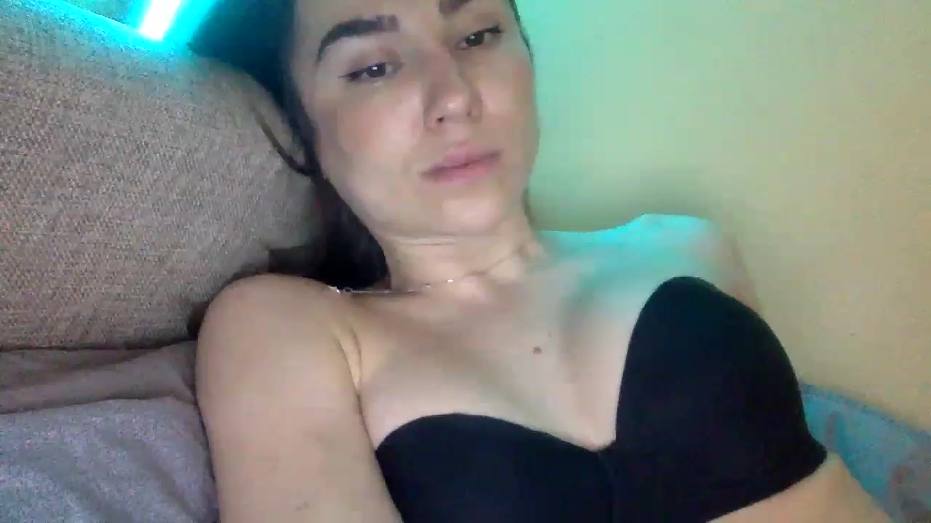 Gallery image thumbnail from EgoisticPuss's myfreecams stream on, 01/02/2023, 18:04 image 13 of 20