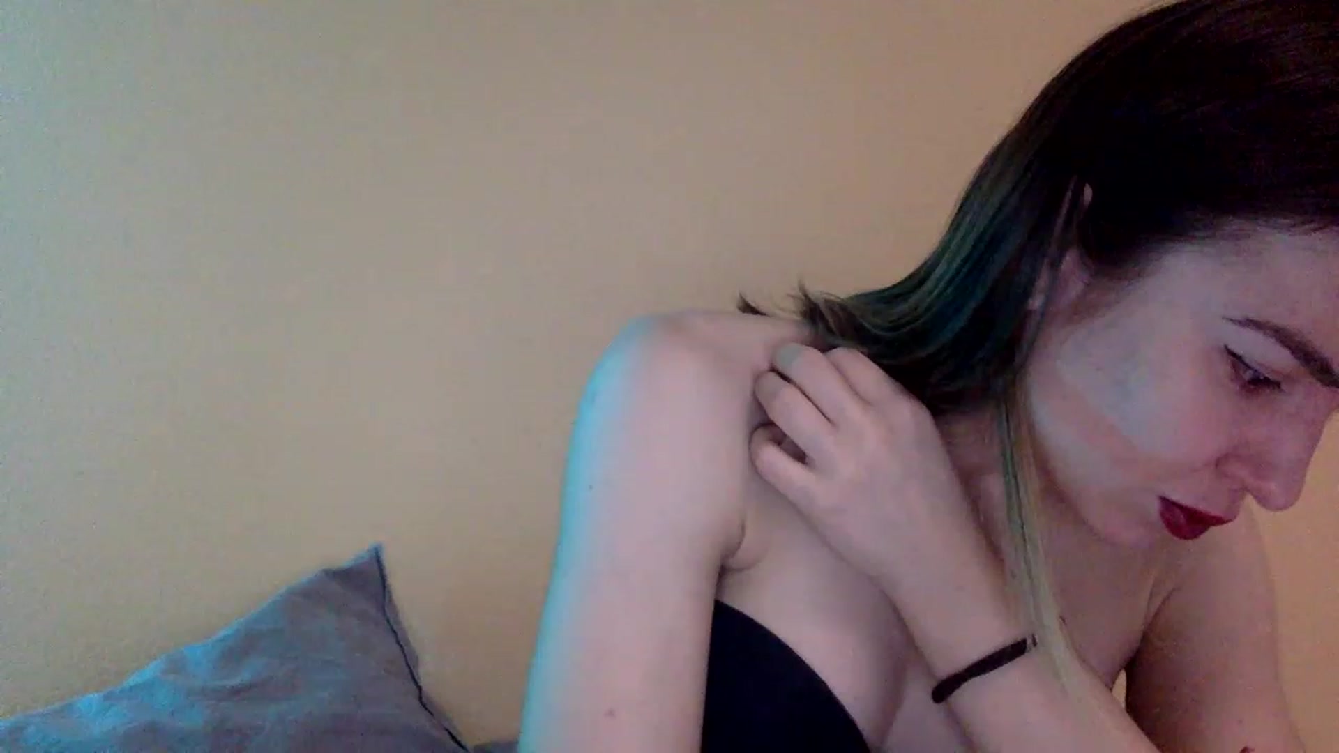 Gallery image thumbnail from EgoisticPuss's myfreecams stream on, 01/03/2023, 09:36 image 16 of 20