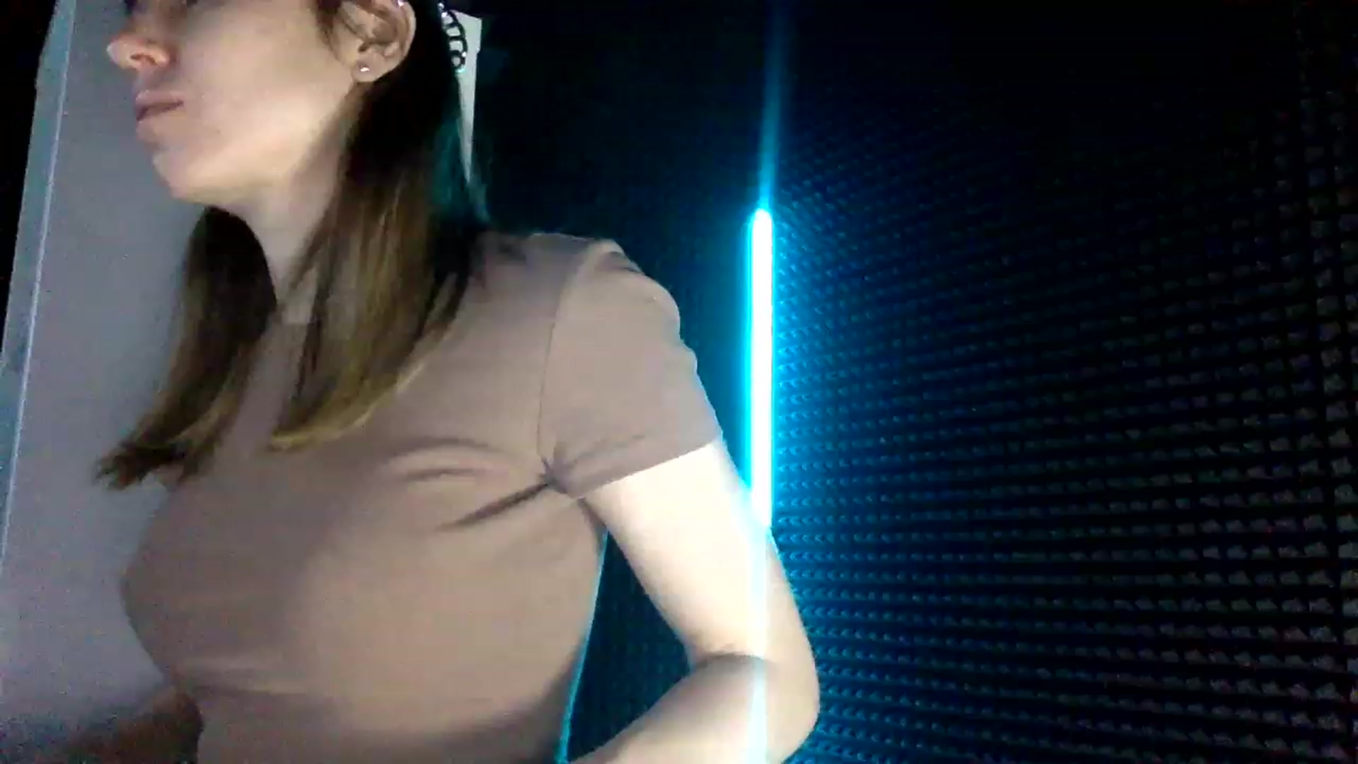 Gallery image thumbnail from EgoisticPuss's myfreecams stream on, 02/04/2023, 13:30 image 9 of 20