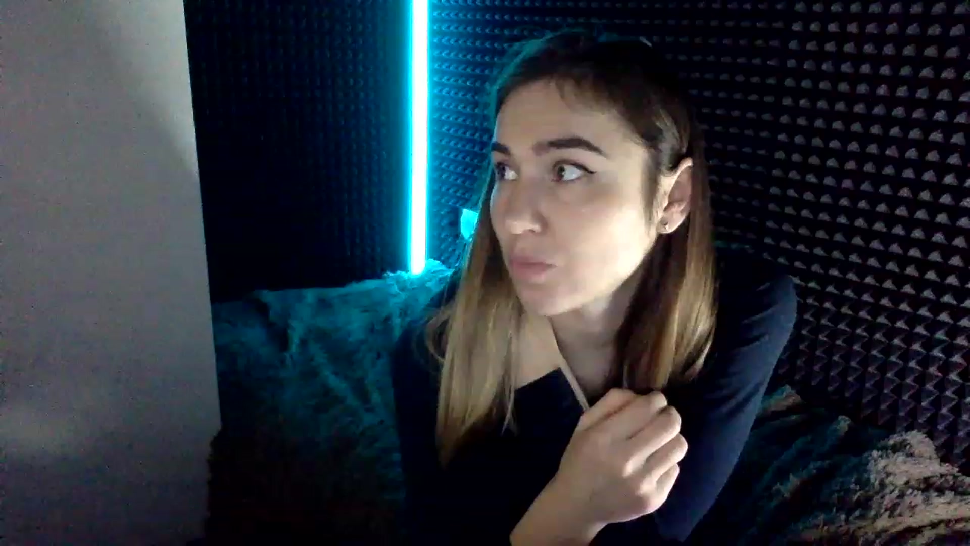 Gallery image thumbnail from EgoisticPuss's myfreecams stream on, 02/05/2023, 10:49 image 15 of 20