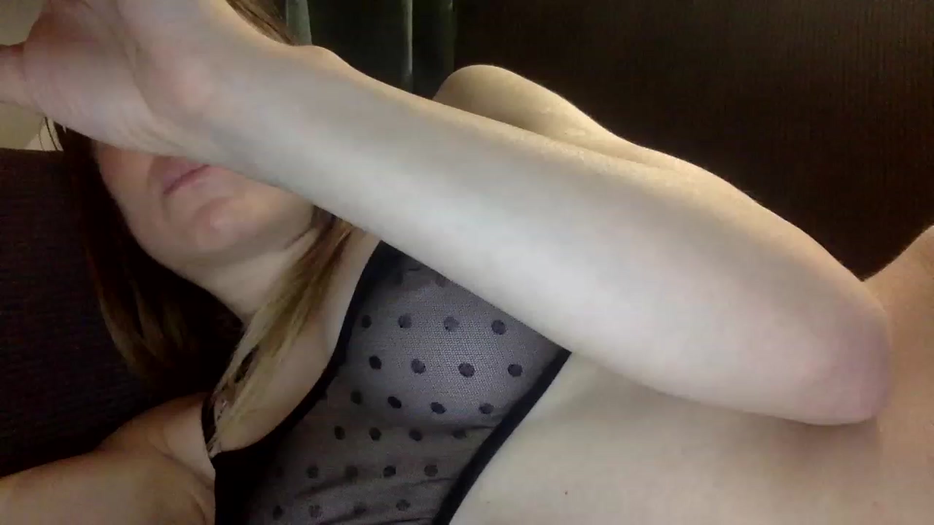 Gallery image thumbnail from EgoisticPuss's myfreecams stream on, 02/28/2023, 17:04 image 6 of 20