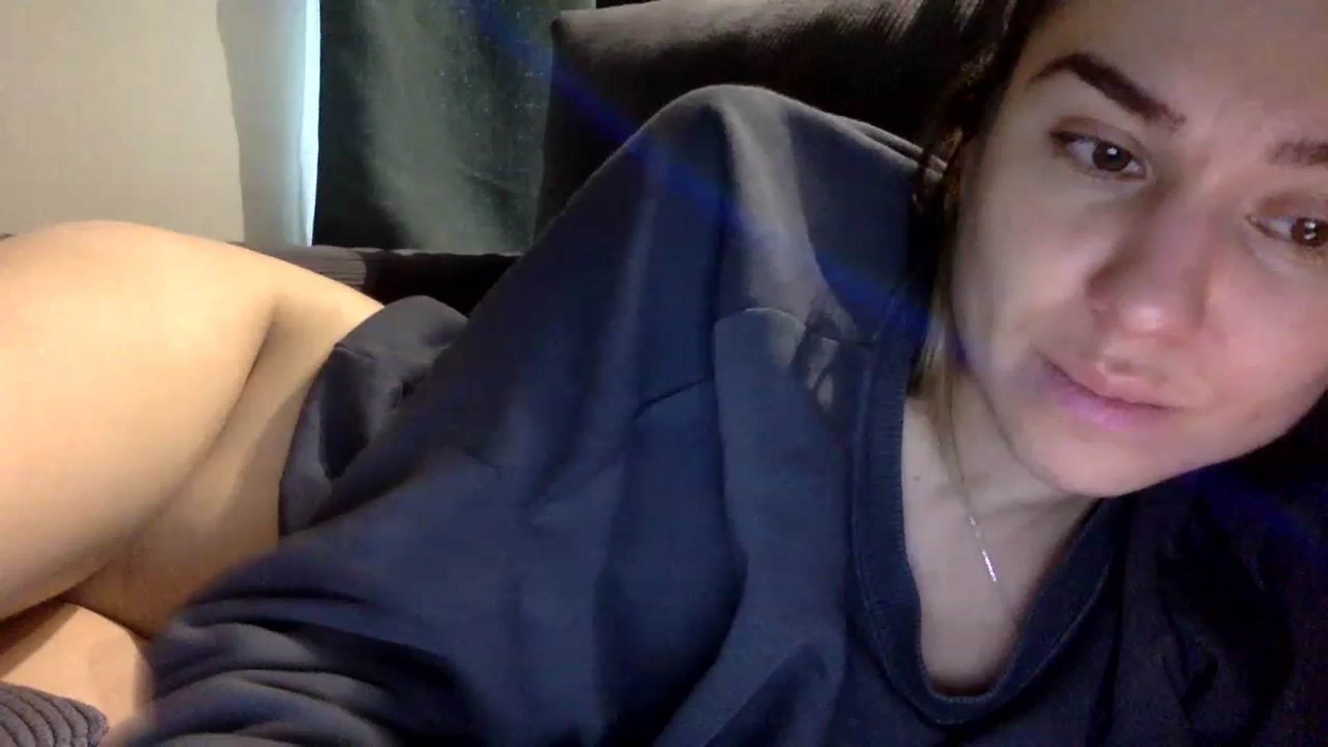 Gallery image thumbnail from EgoisticPuss's myfreecams stream on, 03/27/2023, 11:25 image 16 of 20