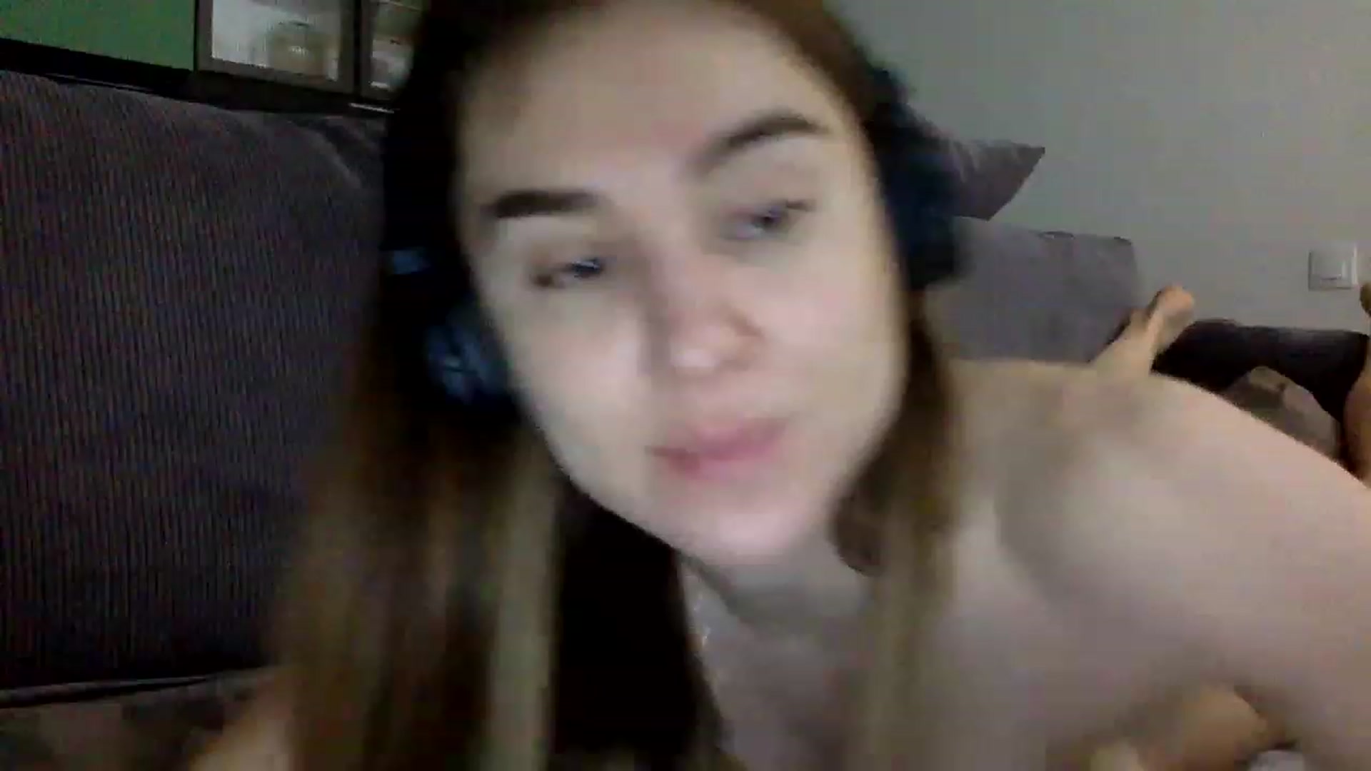 Gallery image thumbnail from EgoisticPuss's myfreecams stream on, 03/30/2023, 10:27 image 17 of 20